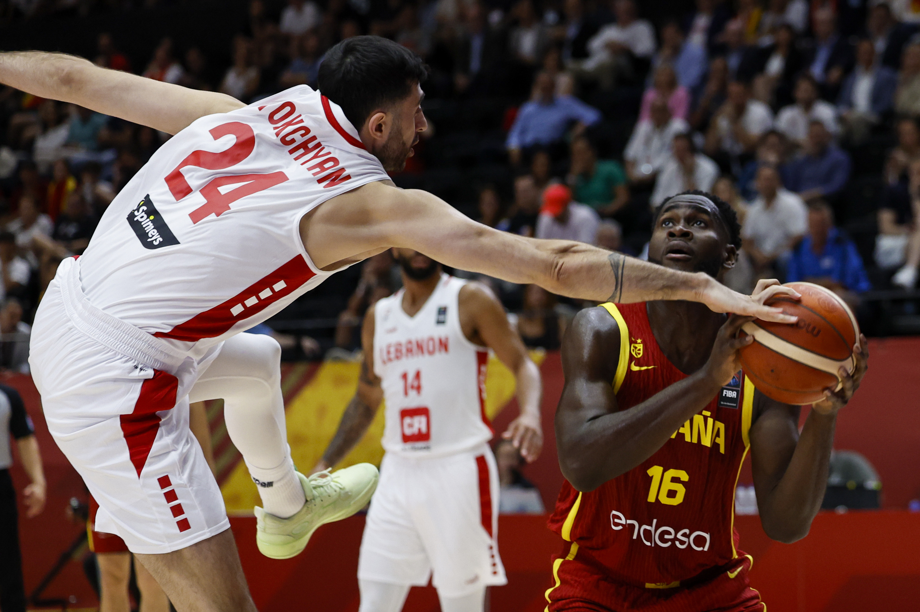 Garuba, ante Líbano.