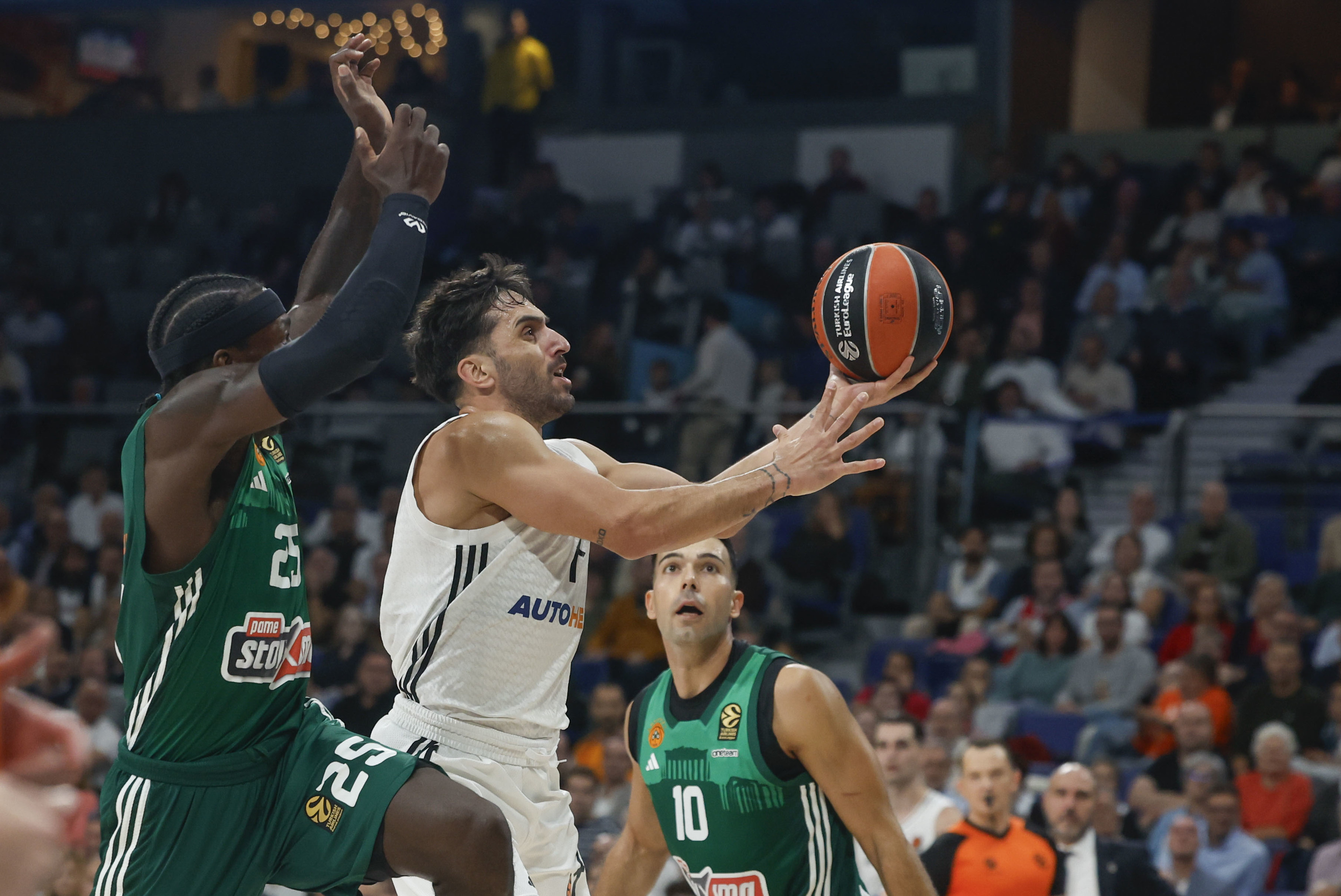 Campazzo, ante el Panathinaikos.