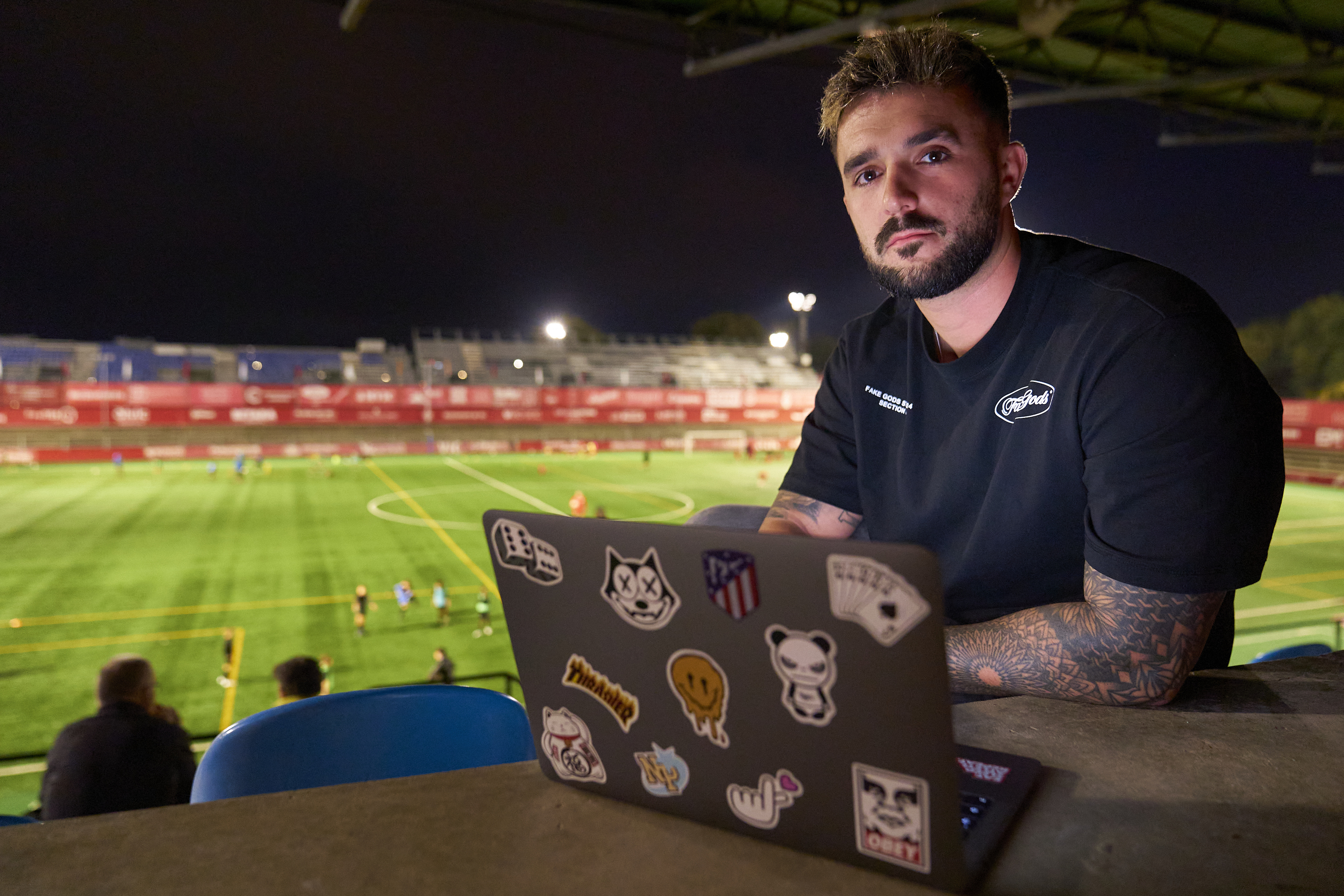 El coordinador, Fernández, posa para EL MUNDO.