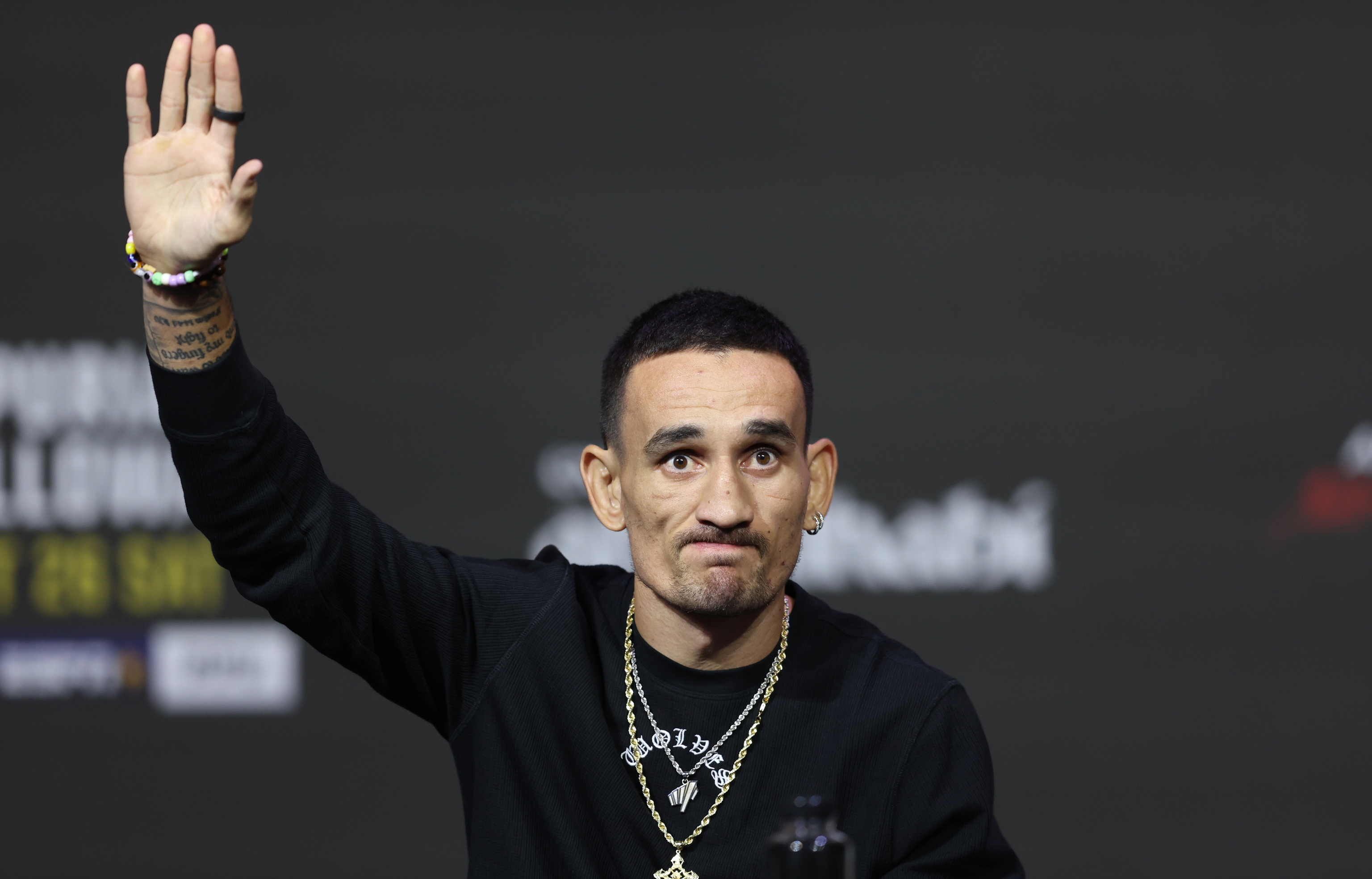 Max Holloway, en la rueda de prensa previa al combate.