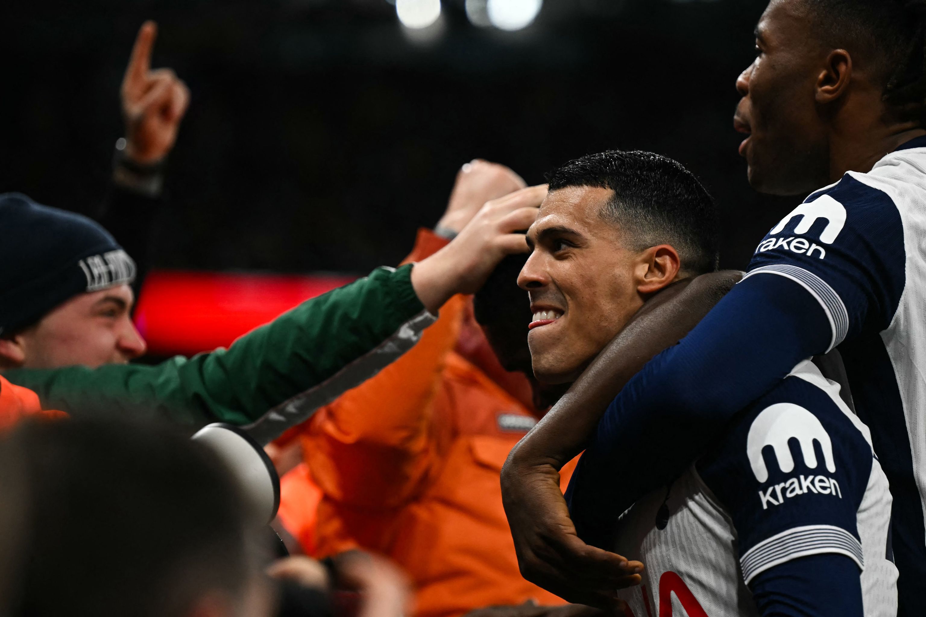 Pedro Porro celebra su gol al City.