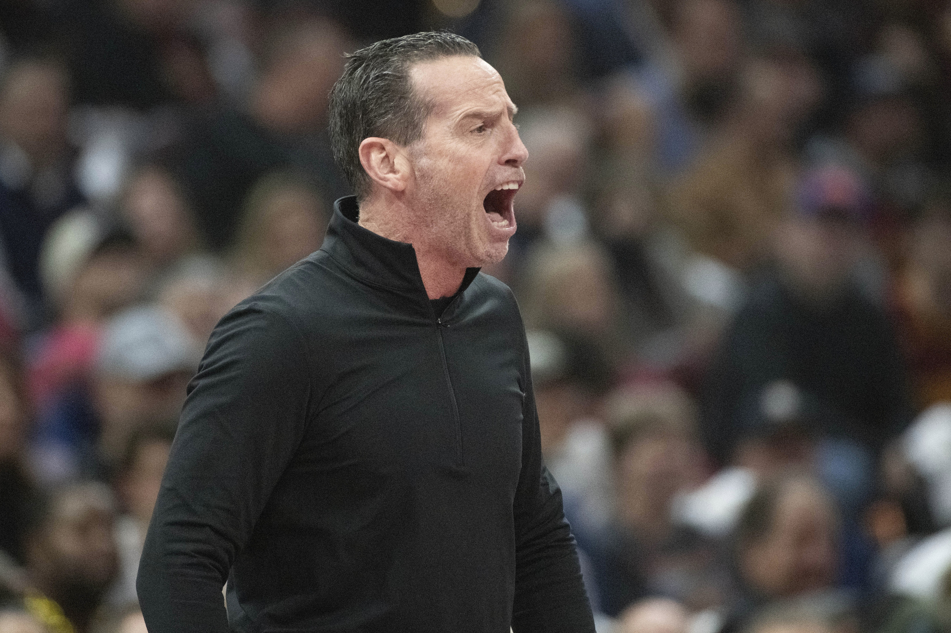 Kenny Atkinson, entrenador de los Cavaliers.