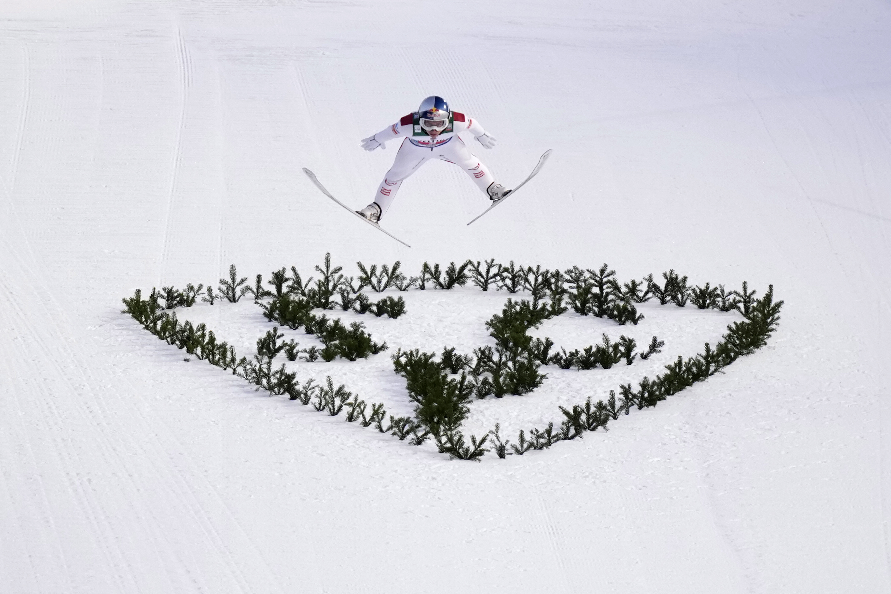 Daniel Tschofenig durante los Cuatro Trampolines de Garmisch-Partenkirchen.