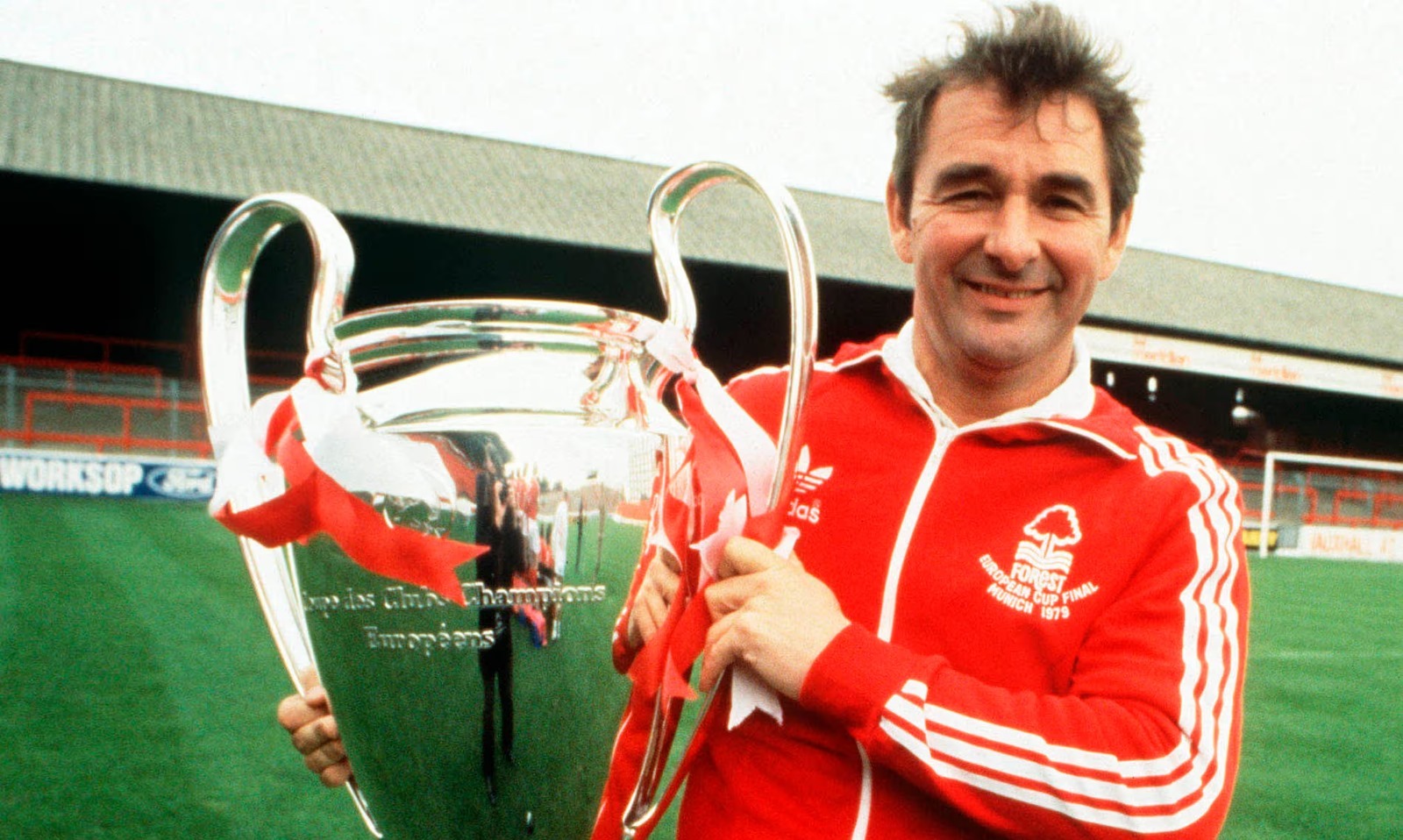 Clough, con la Copa de Europa de 1979.