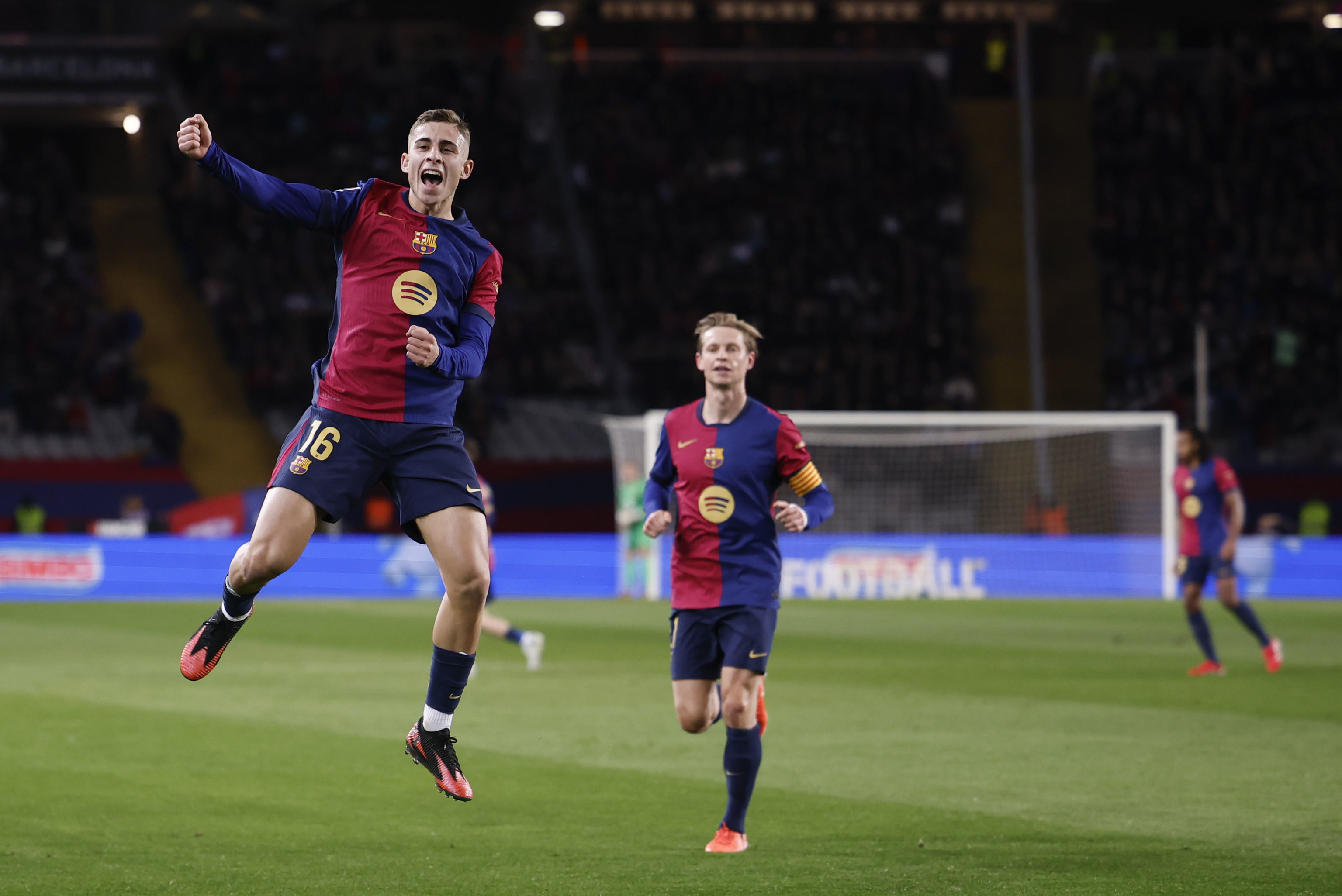 Fermín celebra el primer gol que le marcó al Valencia.