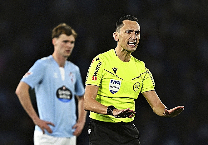 Sánchez Martínez en el Celta-Osasuna.