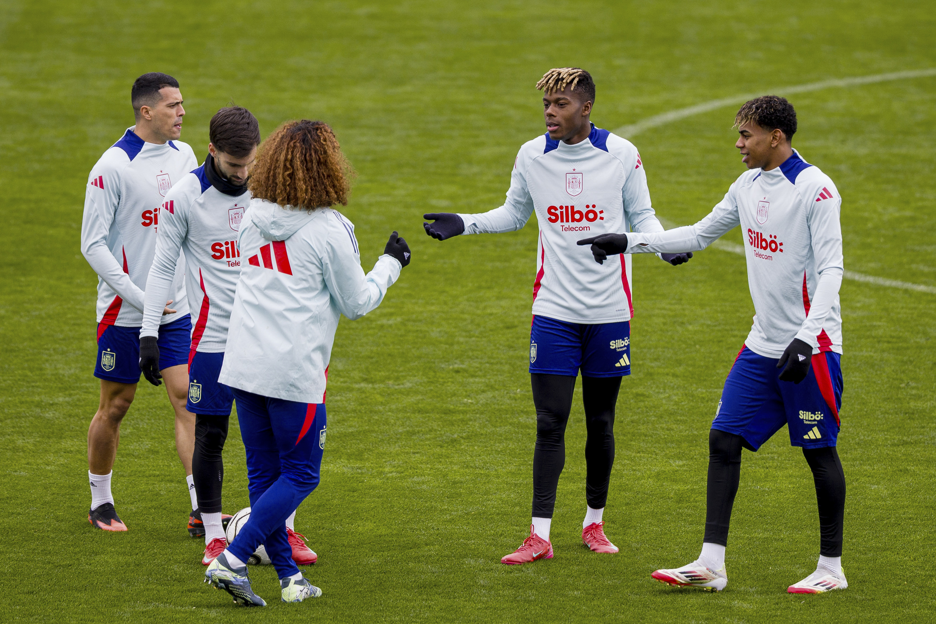 Varios jugadores, en Las Rozas.