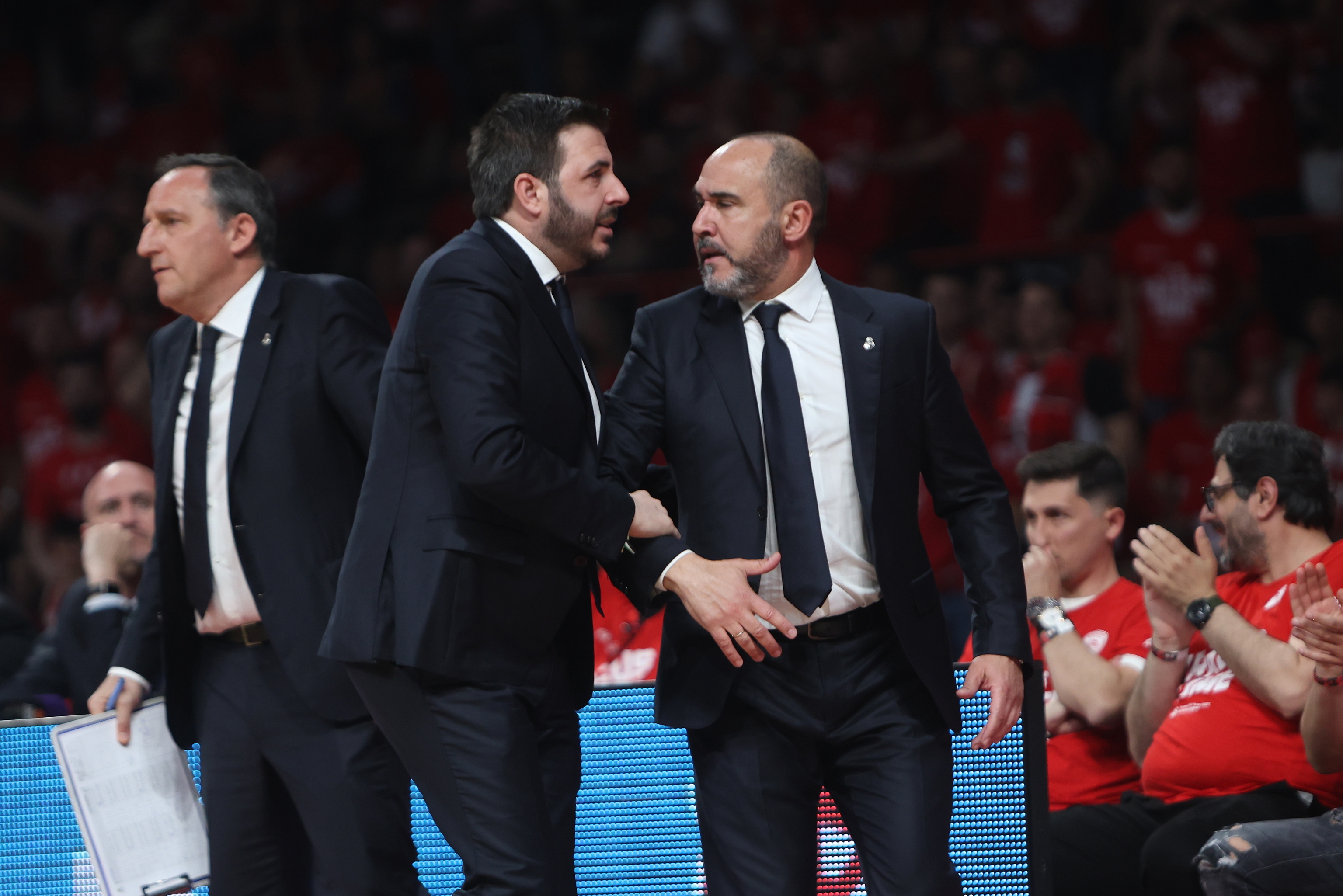 Chus Mateo, durante el partido contra Olympiacos.