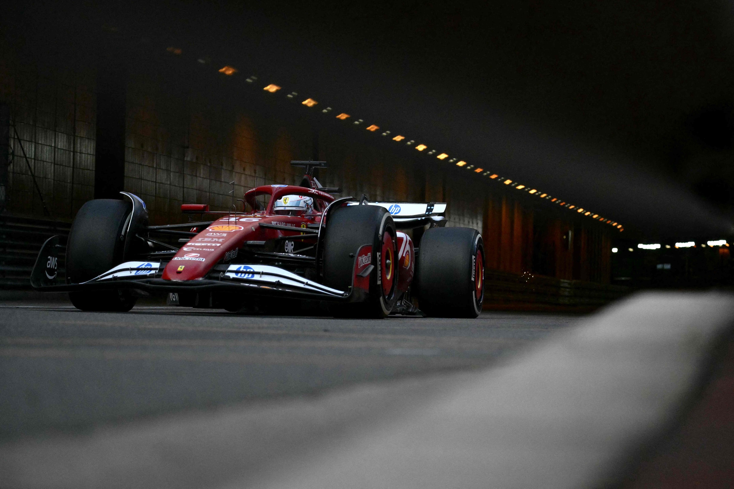 Leclerc, a la salida del túnel, el viernes en Mónaco.