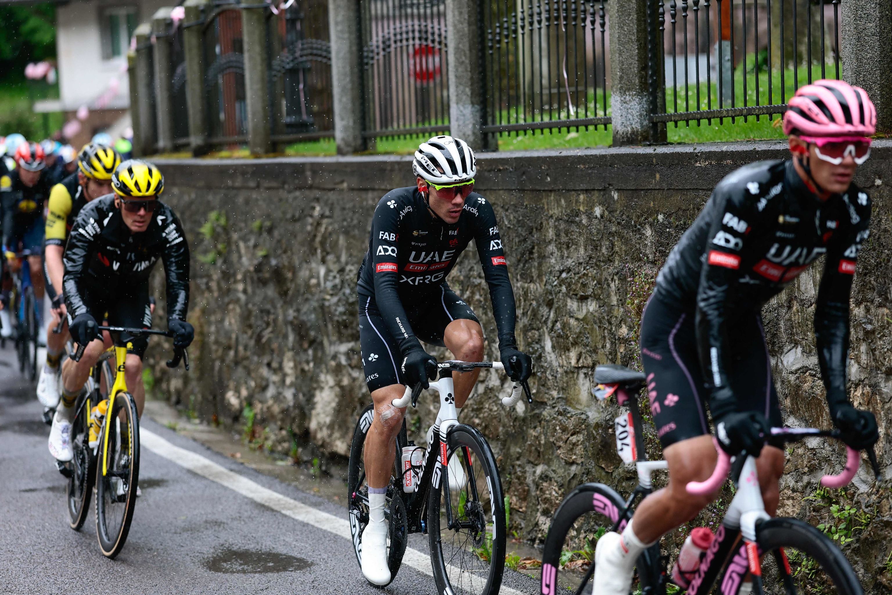 Ayuso, durante los primeros kilómetros de la etapa.