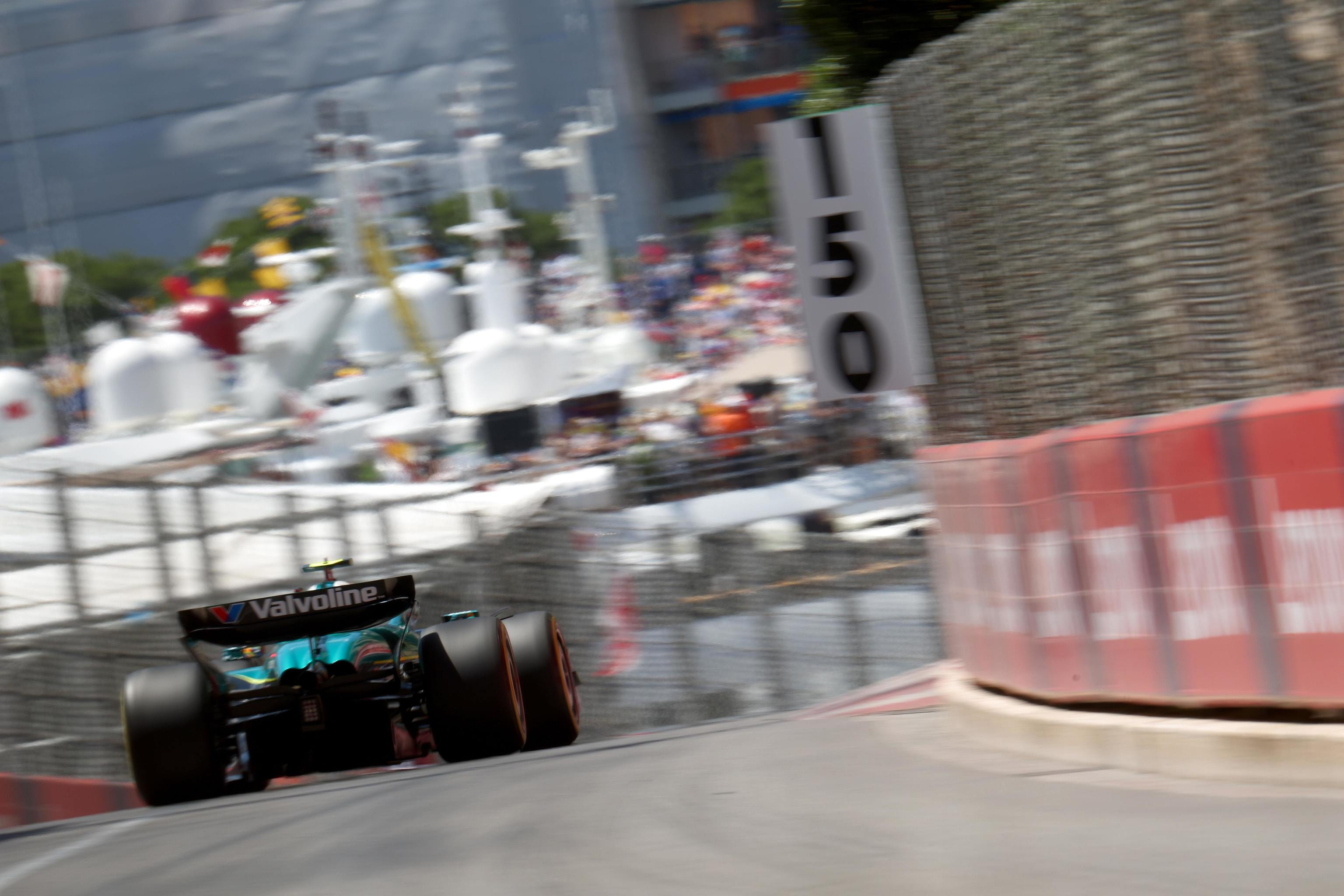 Alonso, con el AMR25, el sábado en Mónaco.