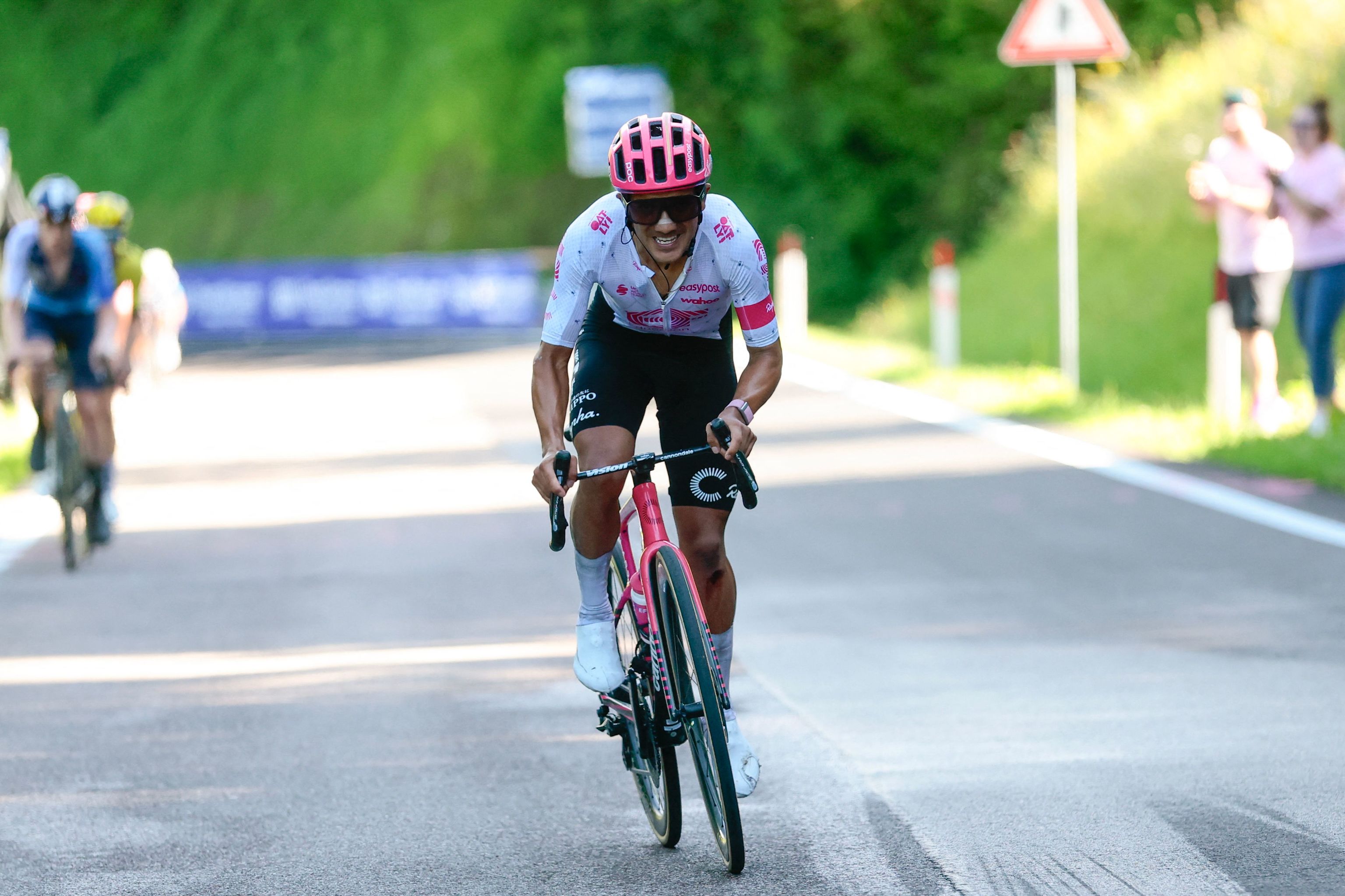 Carapaz, al ataque en San Valentino.