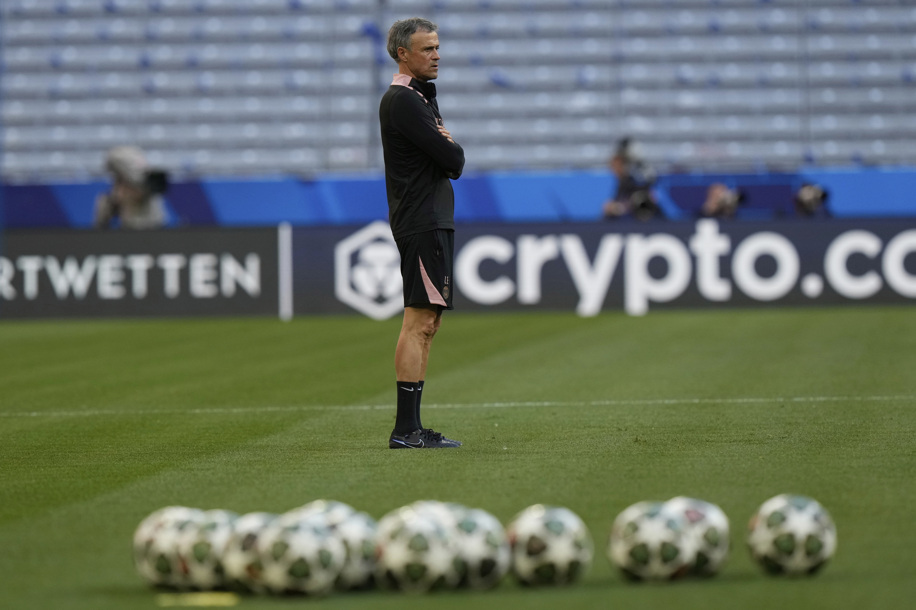 El asturiano observa a sus jugadores en el Allianz.