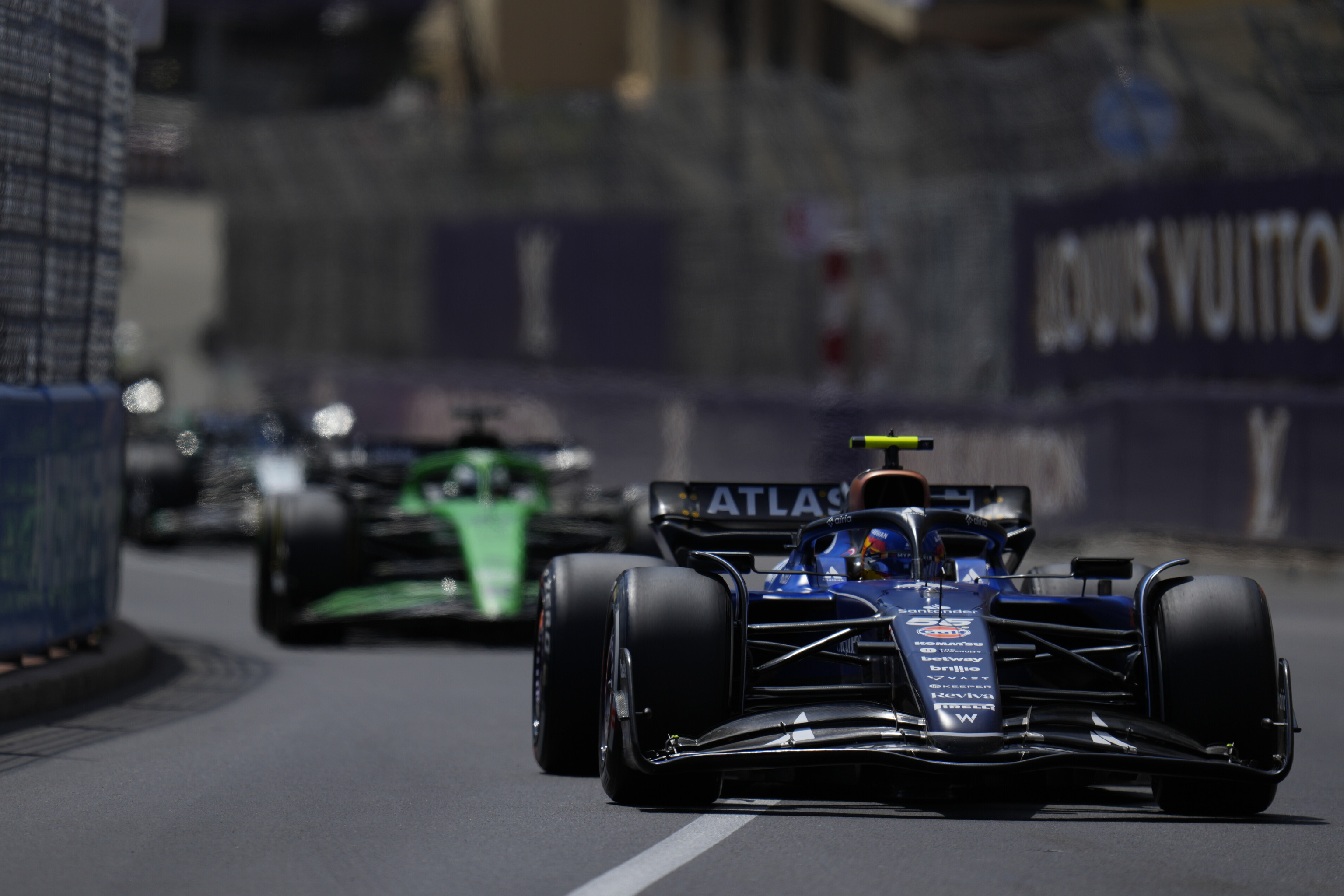 Sainz, por delante de Hulkenberg, el domingo en Mónaco.