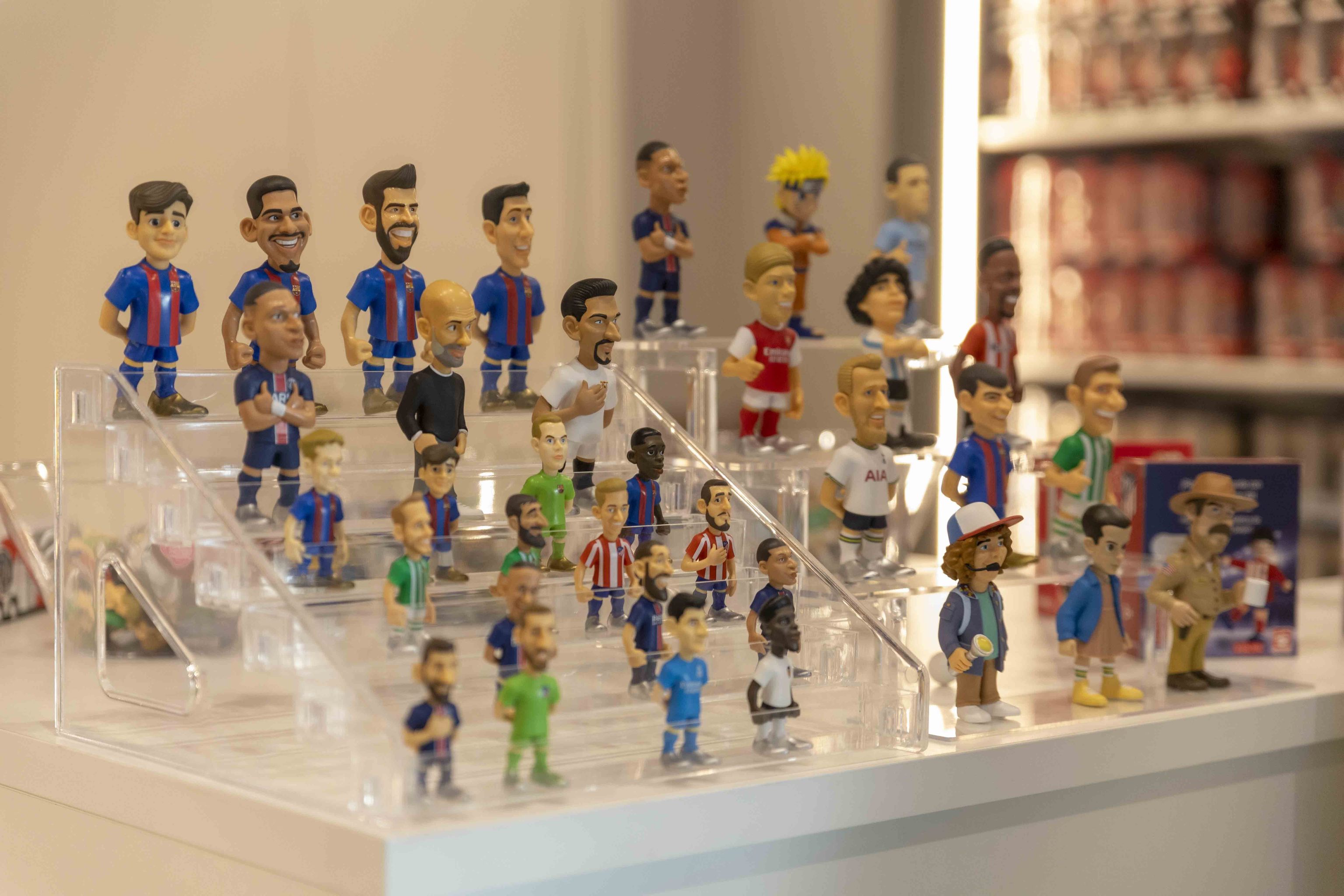 Más figuritas de la exitosa empresa catalana.