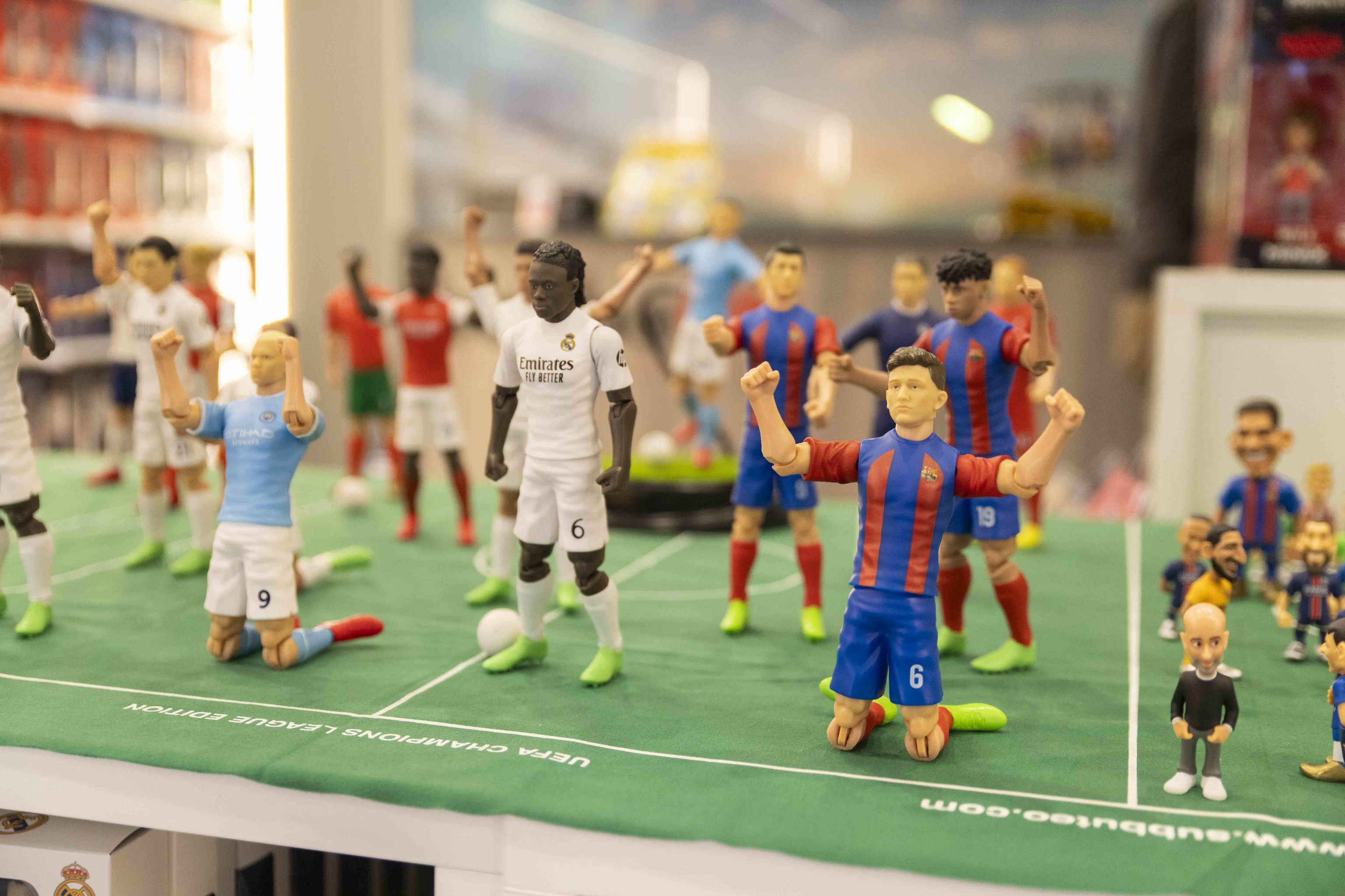 Algunas de las figuras que venden en Banbotoys.