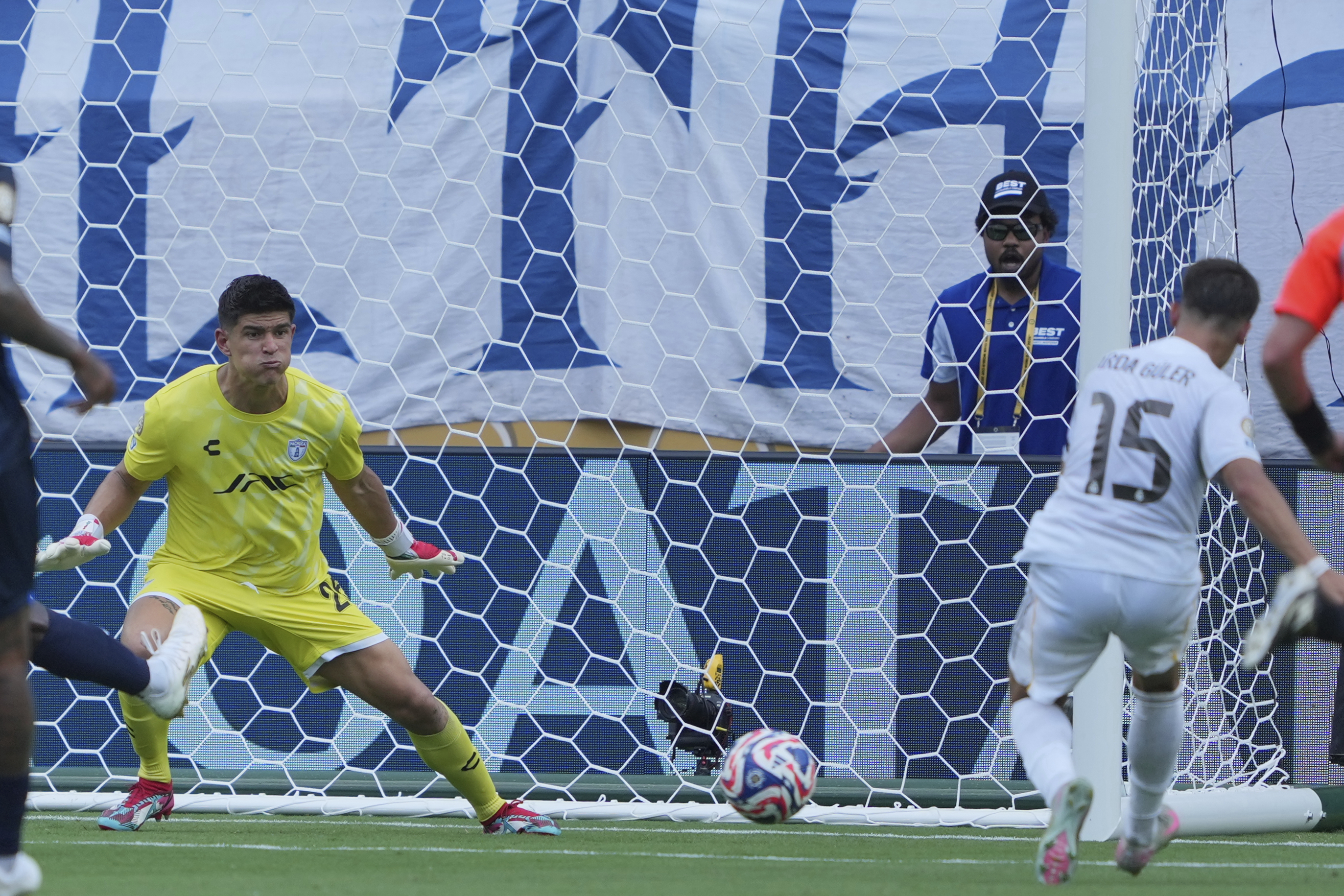 El remate de Güler que valió el 2-0 ante el Pachuca en Charlotte.