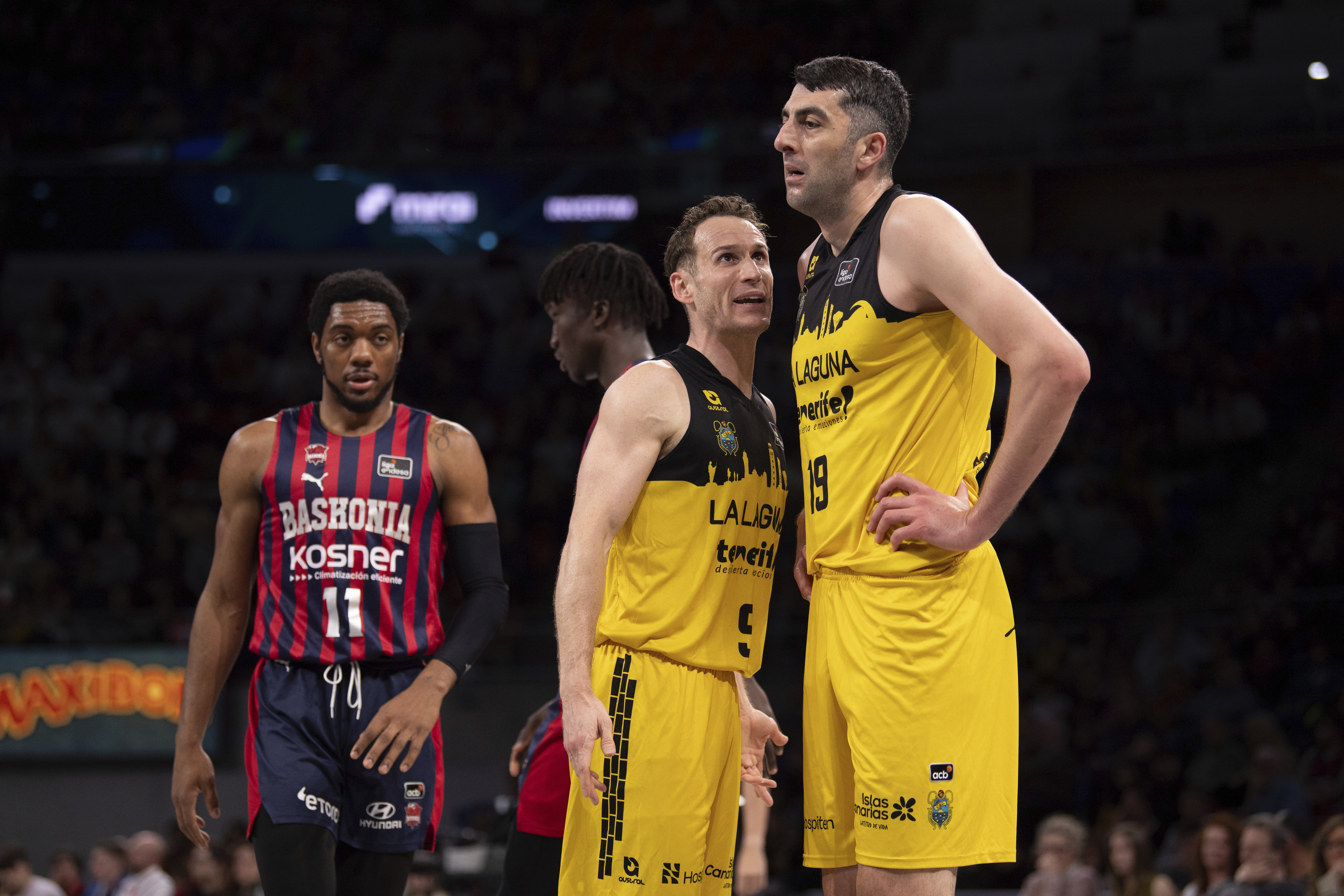 Shermadini, junto a Huertas, durante un partido de ACB.