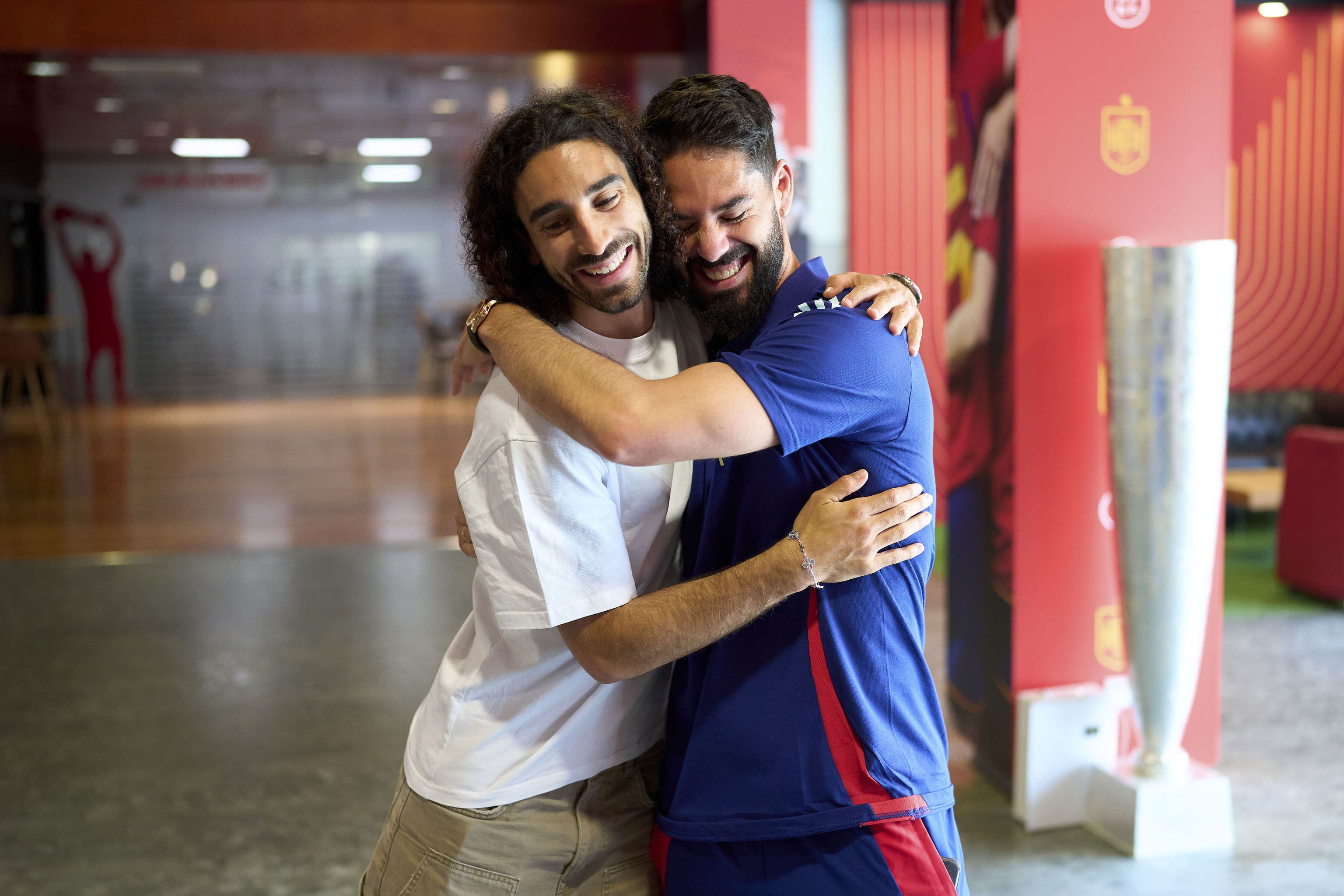 Cucurella e Isco, en Las Rozas.