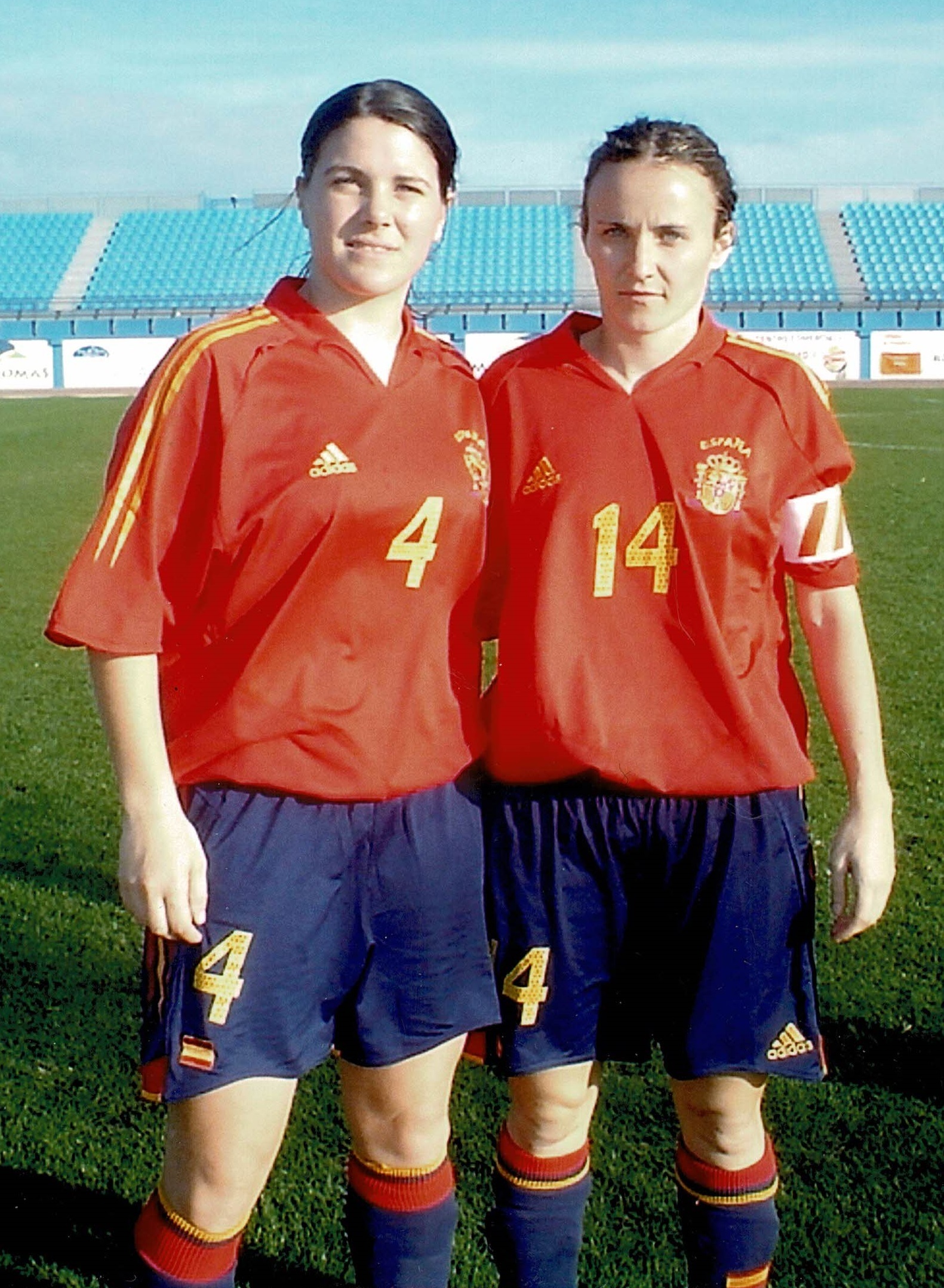 Maider (drcha) junto a Ruth García, hoy directiva de la RFEF.