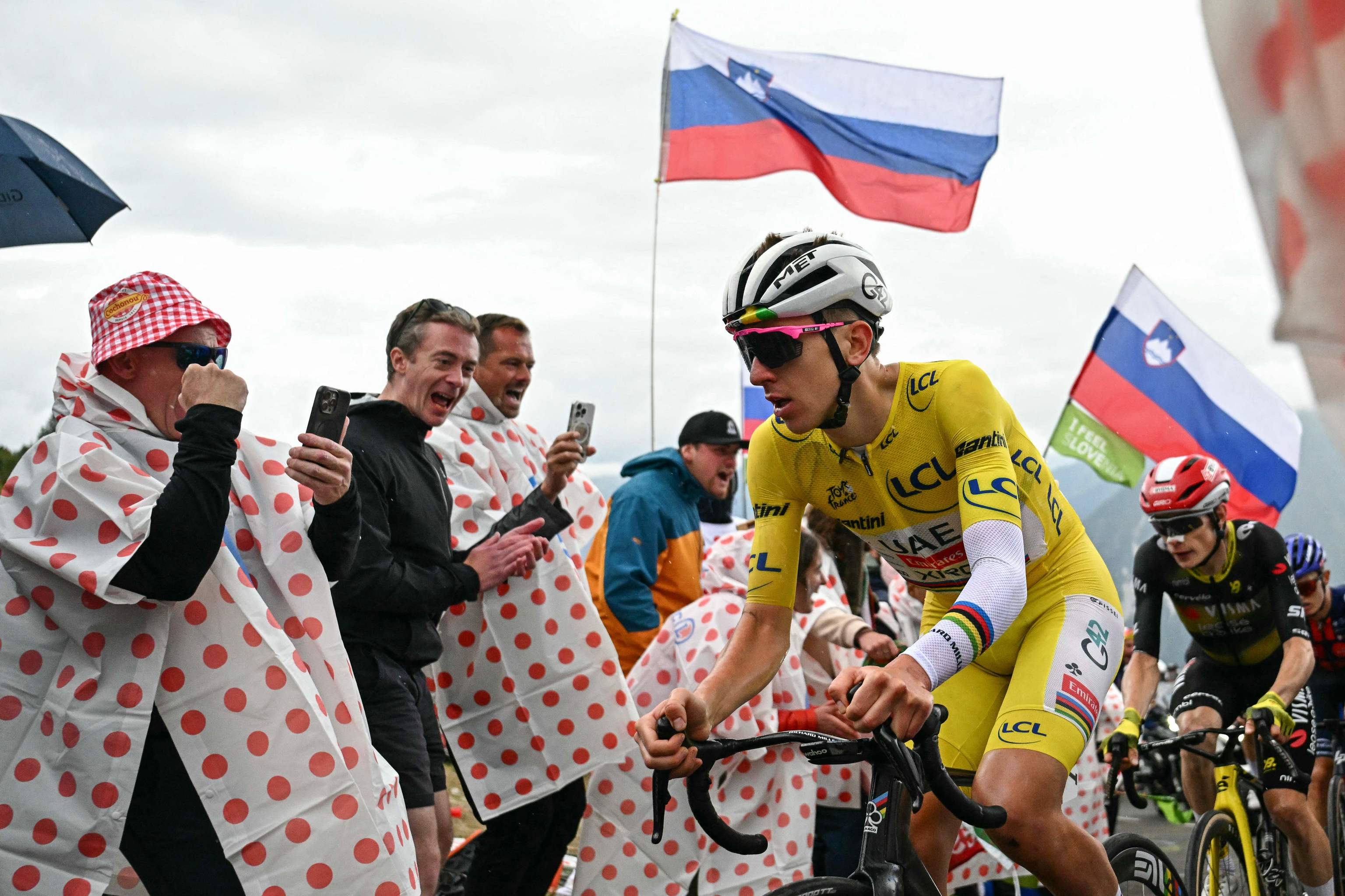 Pogacar, en la subida a la Loze.