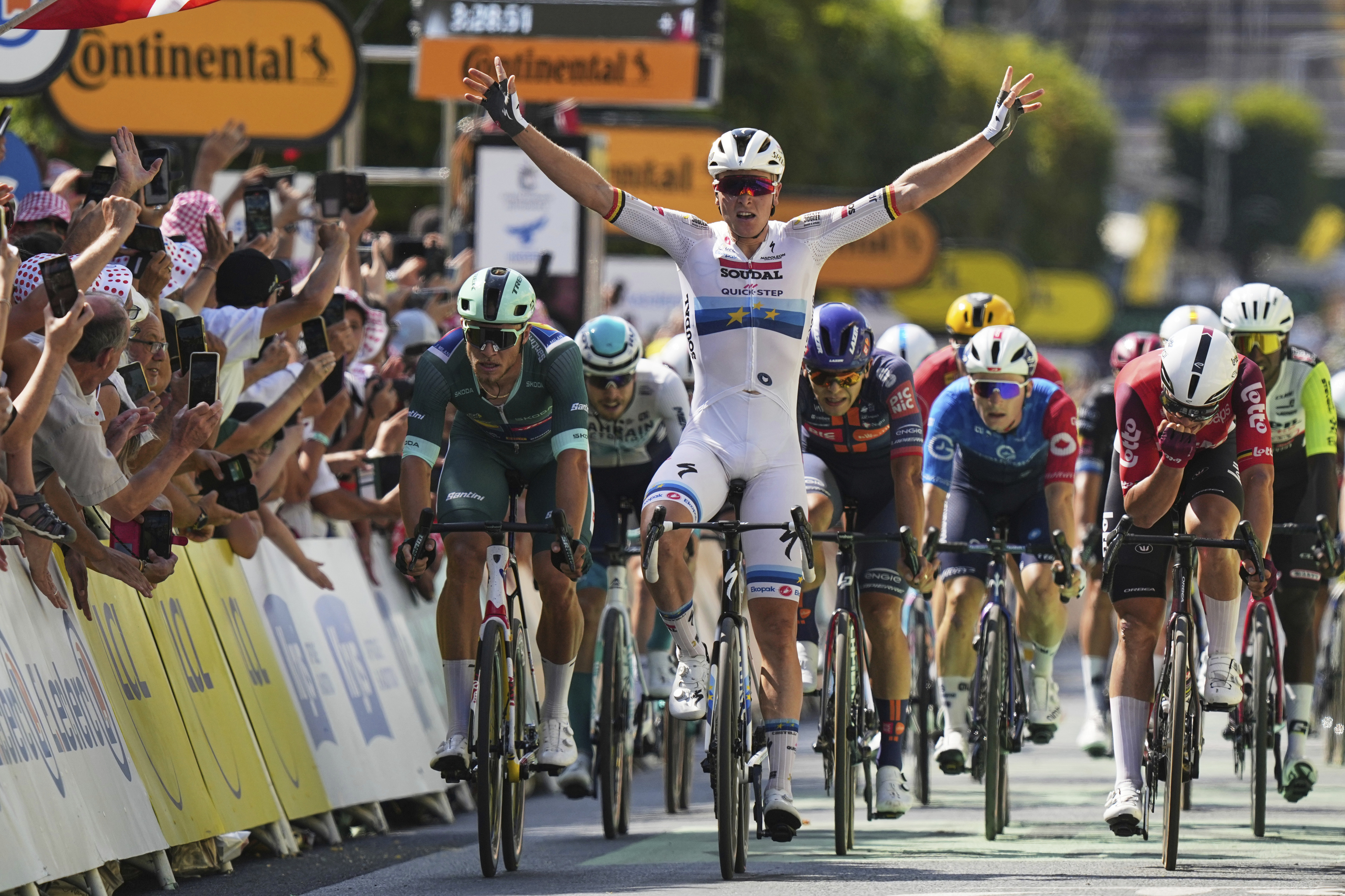 Merlier, por delante de Milan.