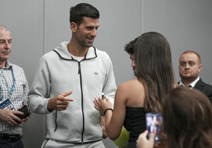 Djokovic vuelve en Tel Aviv a la competición dos meses después