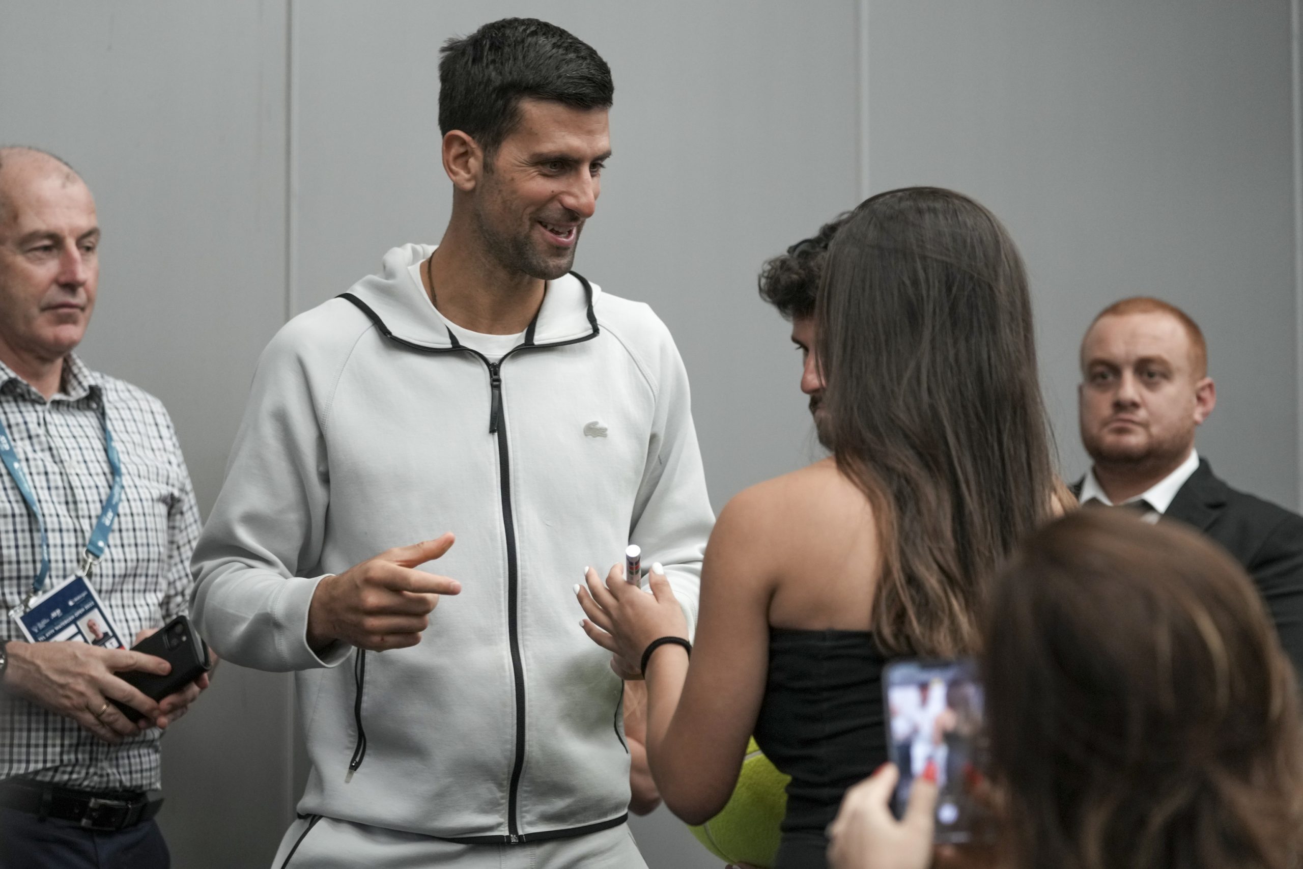 Djokovic vuelve en Tel Aviv a la competición dos meses después