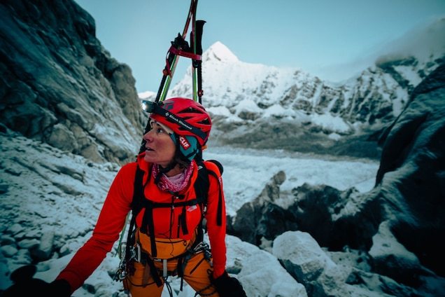 Muere Hilaree Nelson, una de las mejores alpinistas del mundo, tras una caída en el Manaslu