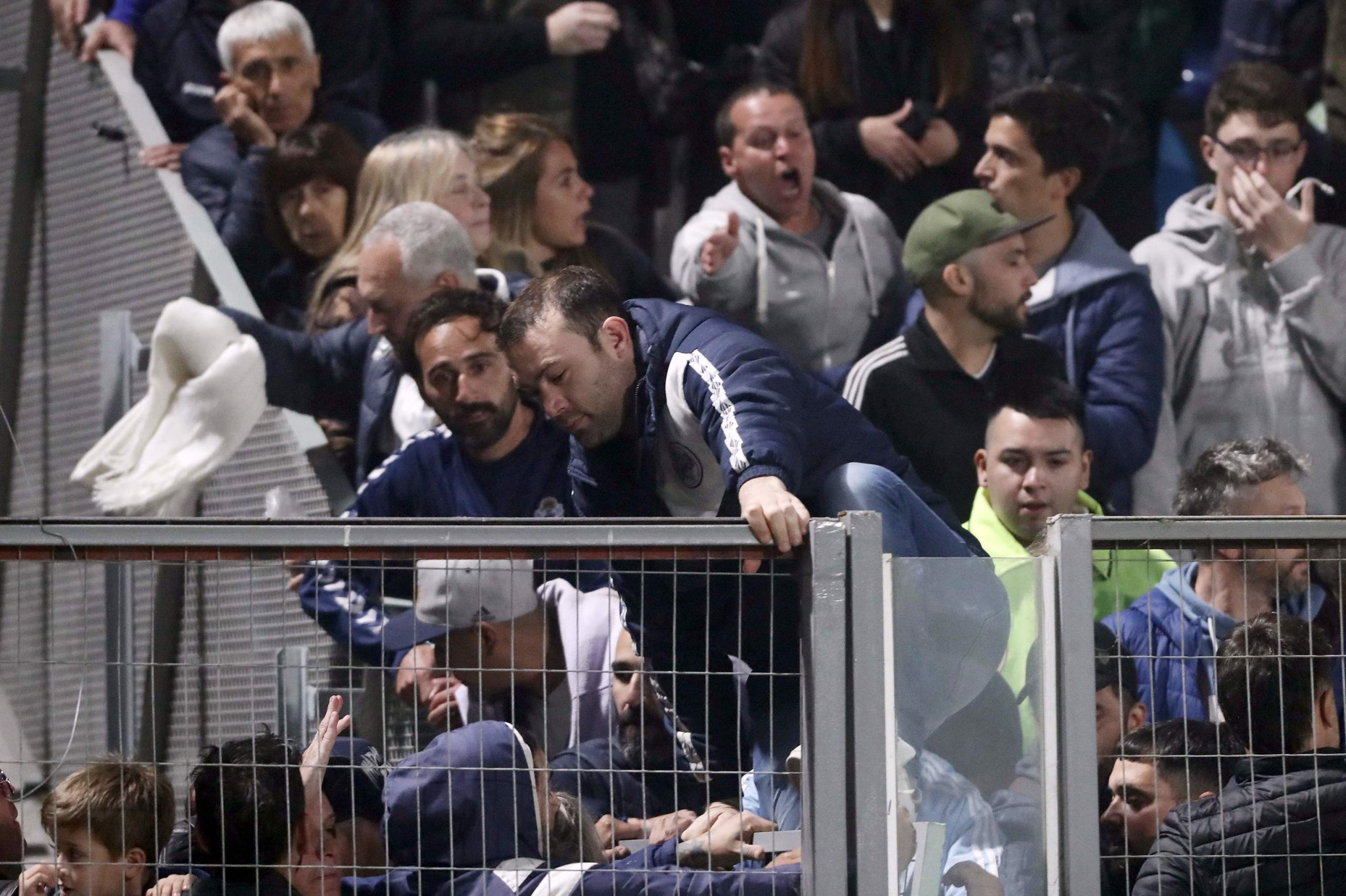 Los graves incidentes en el Gimnasia-Boca dejan un hincha muerto