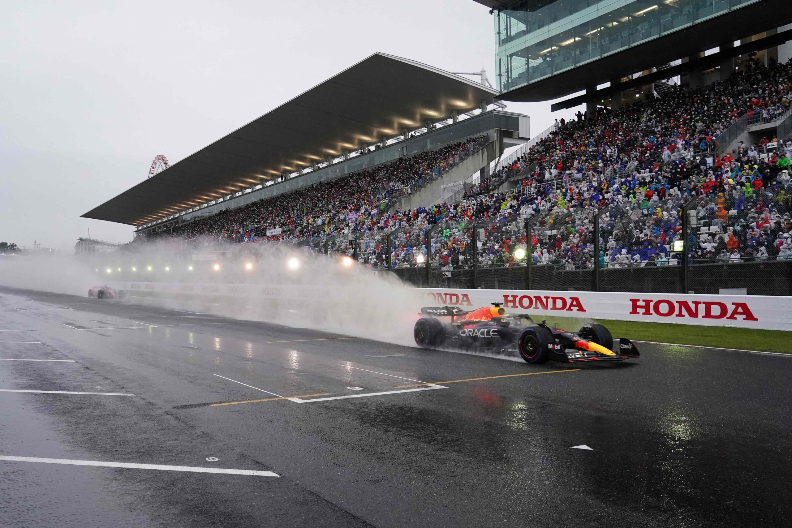 Max Verstappen, campeón del mundo tras la ceremonia de la confusión en Suzuka