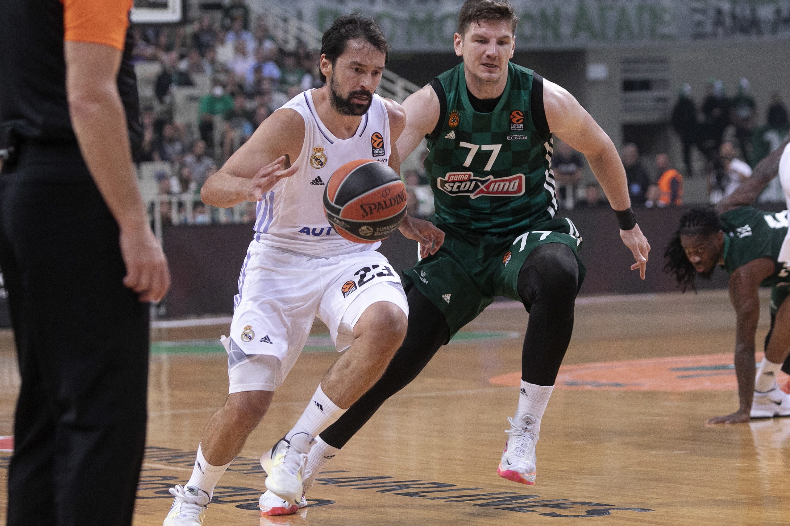 Musa y Llull acaban con el sufrimiento en Atenas