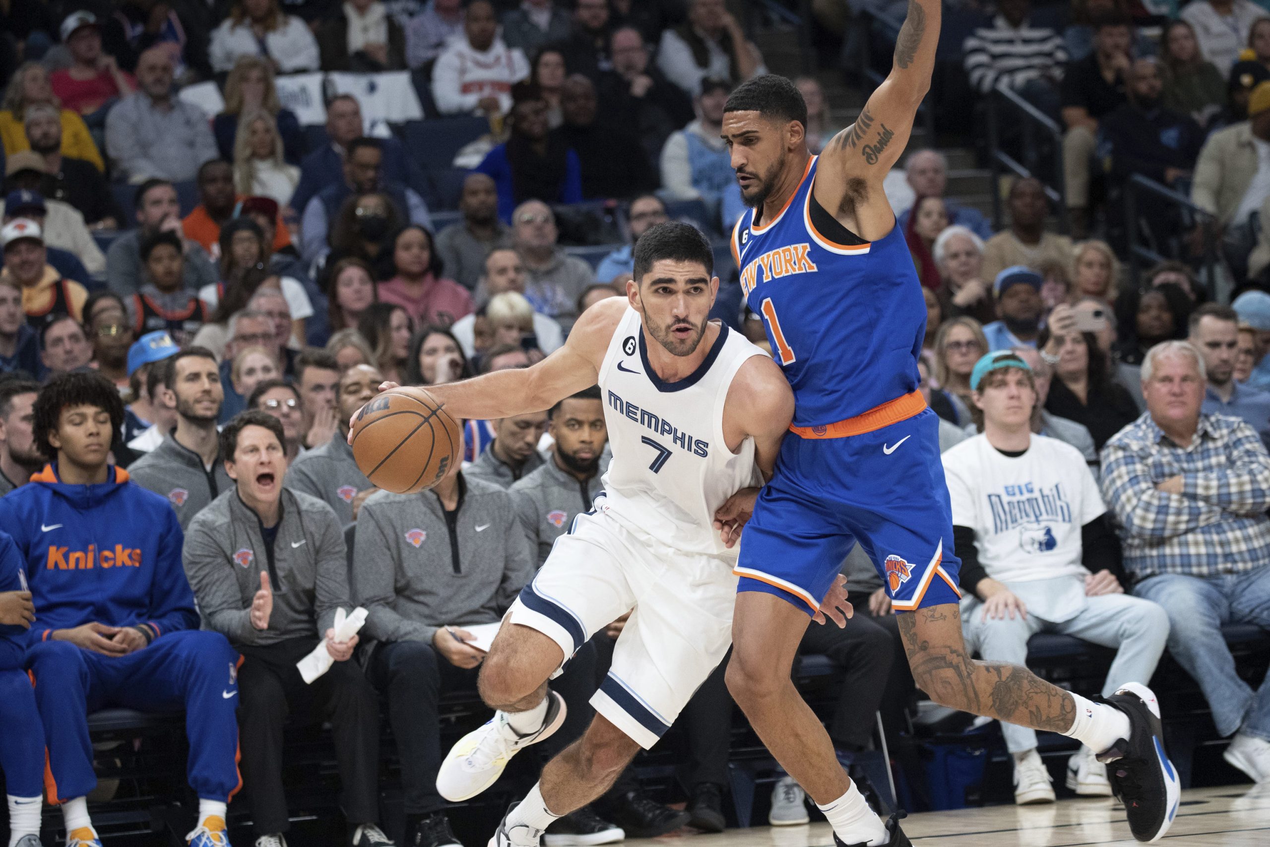 Un Santi Aldama estelar brilla en el estreno de los Memphis Grizzlies