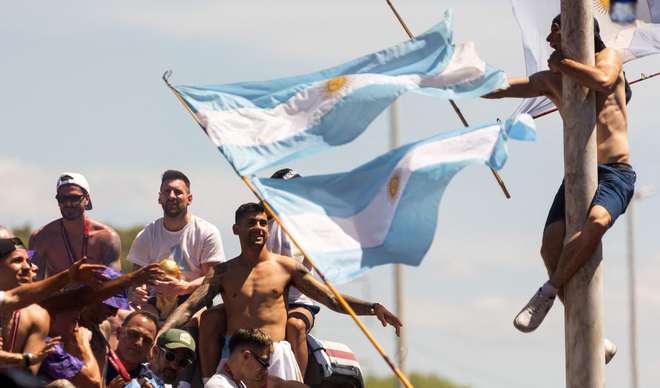 La selección argentina evacuada del autobús: vuelta 'olímpica' a Buenos Aires en helicópteros