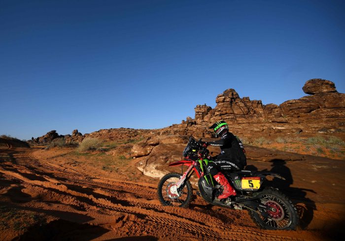 El español Barreda gana la etapa del Dakar en motos
