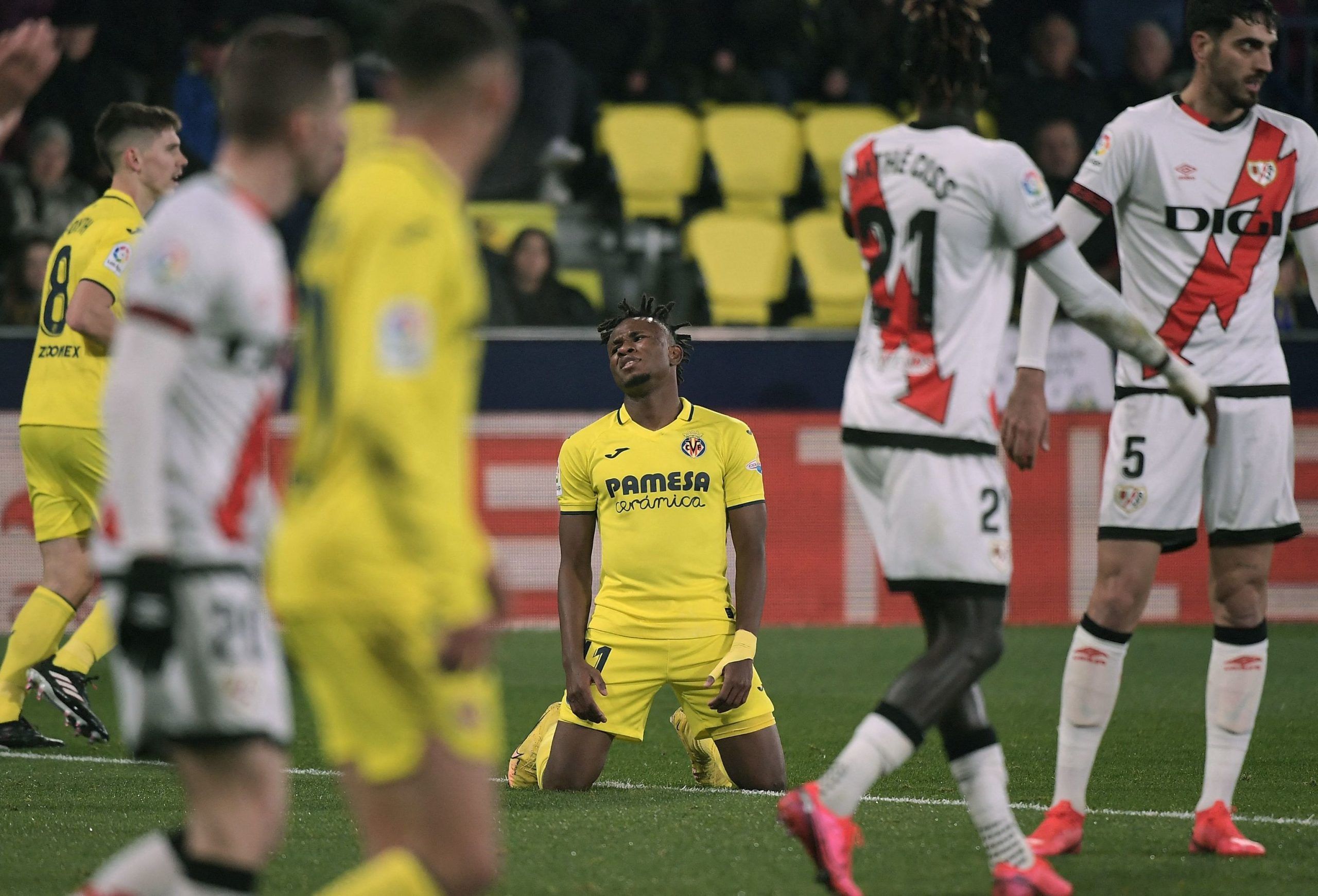 El Villarreal paga caros sus errores ante el Rayo