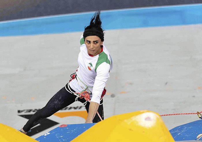 La caída del velo: las deportistas iraníes, emblemas del desafío femenino al régimen