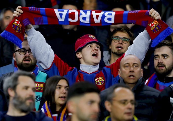 De la calle del Olvido al Camp Nou: nada agrieta la burbuja del Barcelona