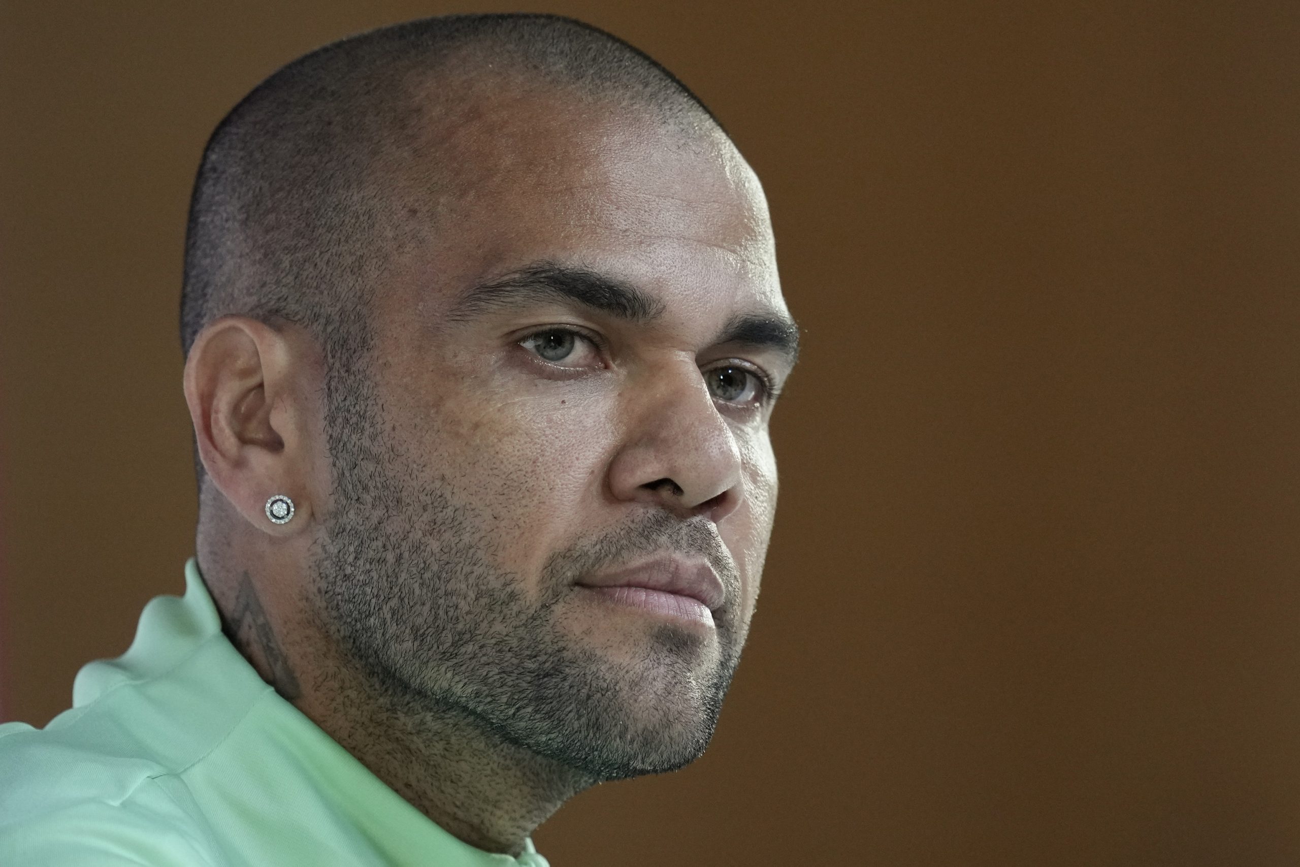 La juez ofrece a una amiga de la víctima denunciar a Dani Alves por tocamientos