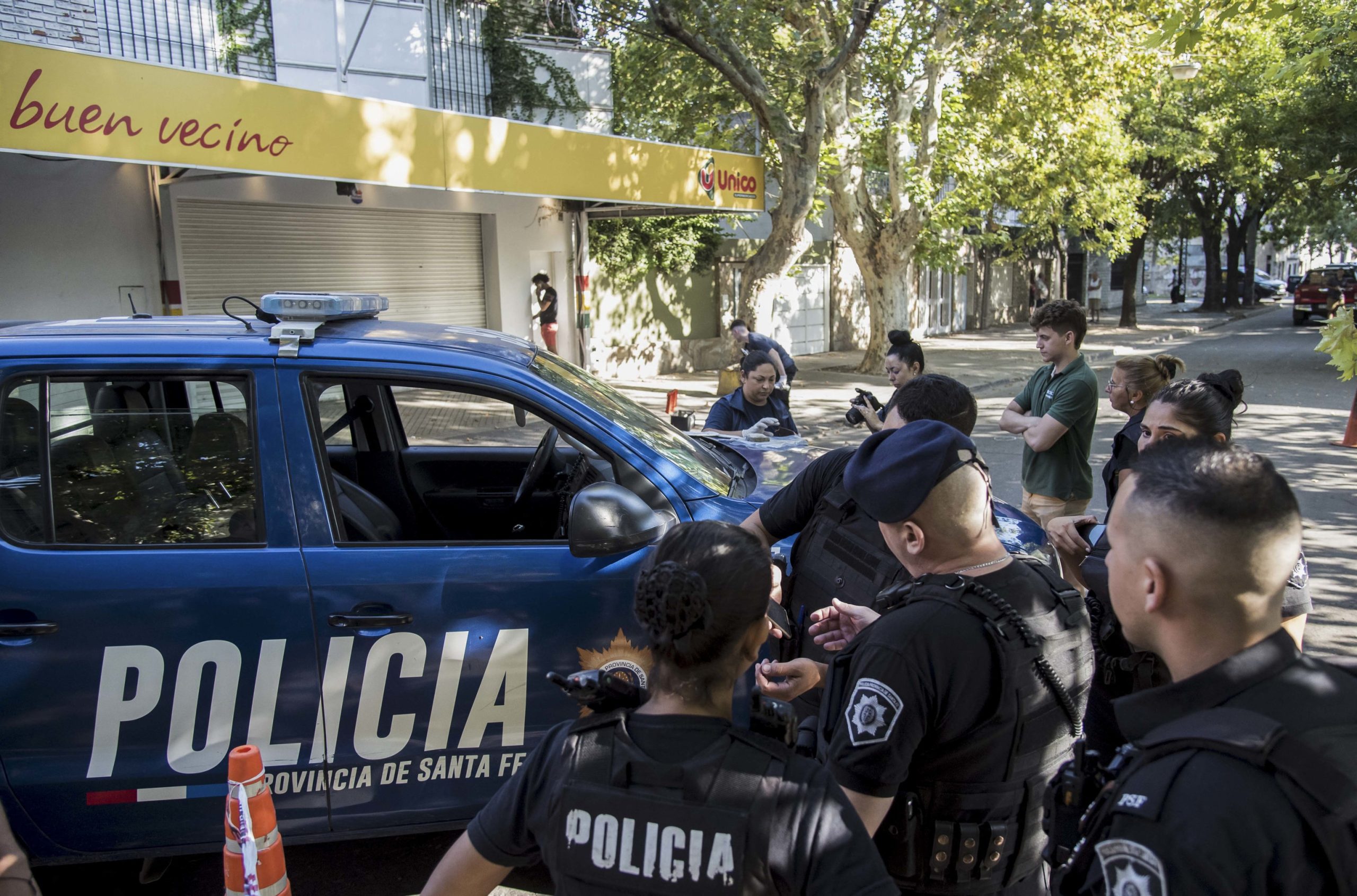 Disparan contra un local de la familia de Messi y el alcalde no descarta que haya policías implicados