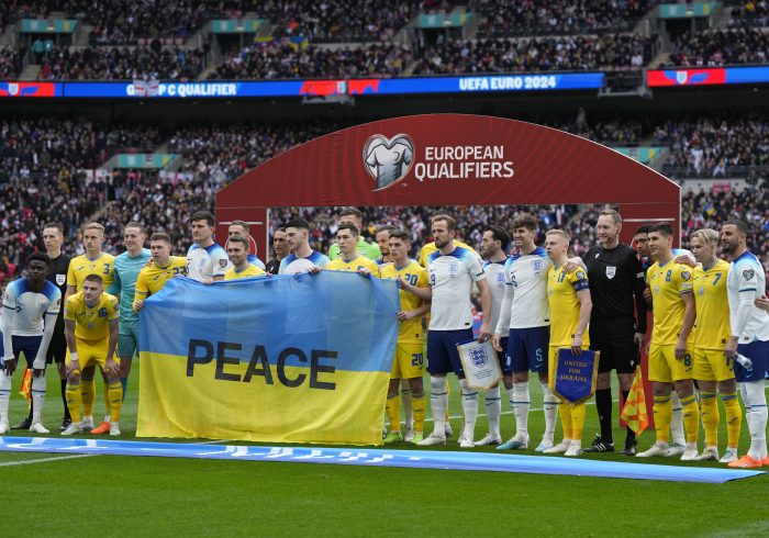 Ucrania pide paz en Wembley mientras Rusia e Irak 'bailan' en San Petersburgo
