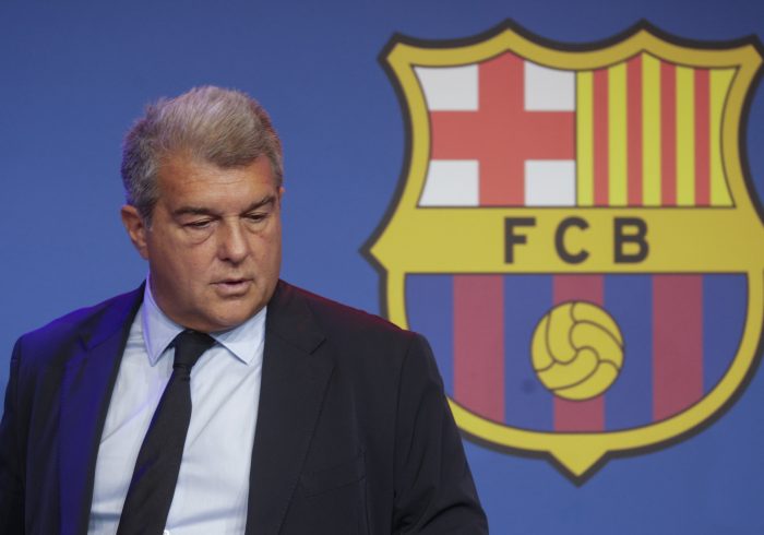 Laporta cierra Barça TV por la crítica situación económica del club: "No nos lo esperábamos, me parece un error"