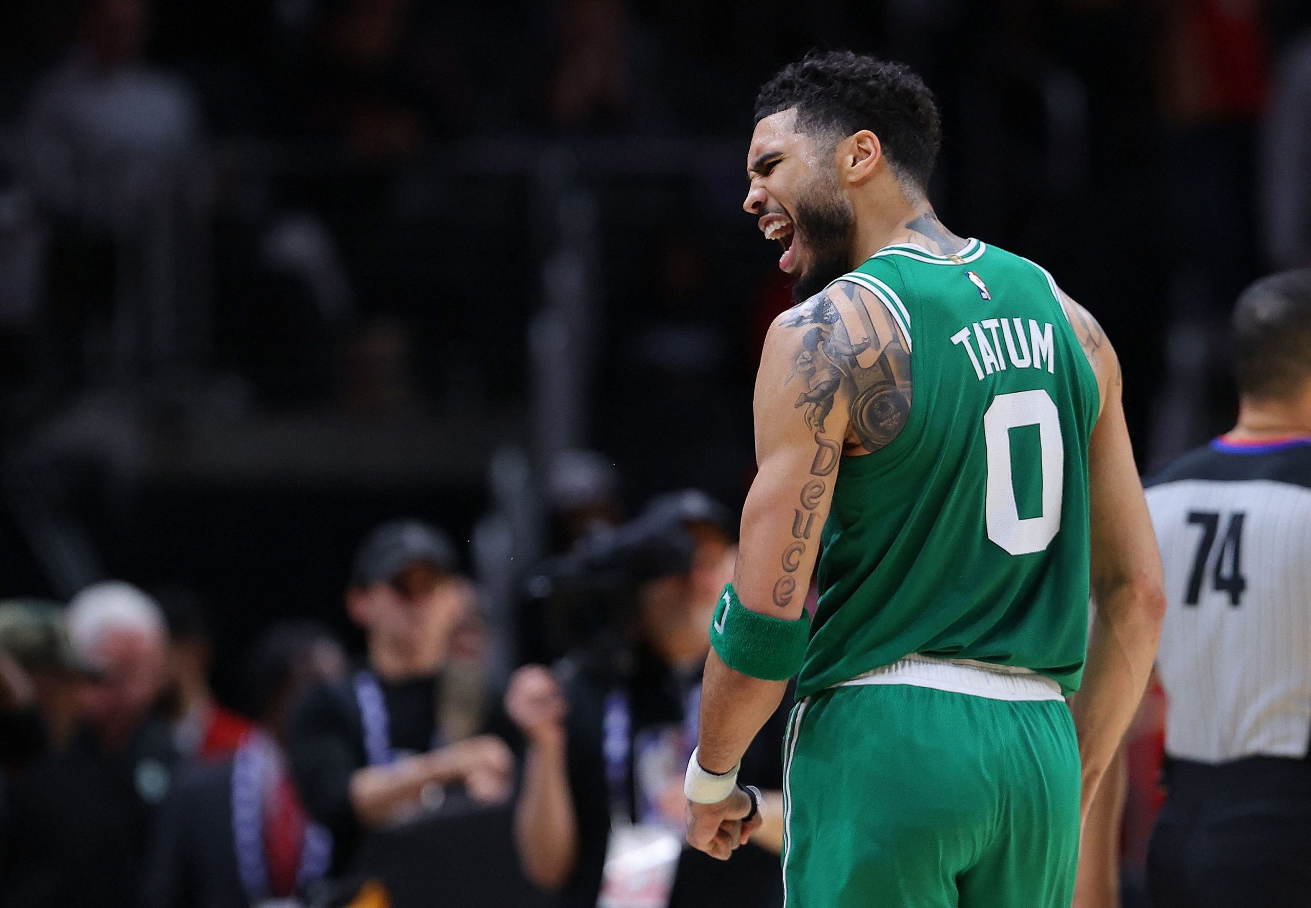 Los Celtics evitan a los demonios en Atlanta y se citan con Embiid en segunda ronda