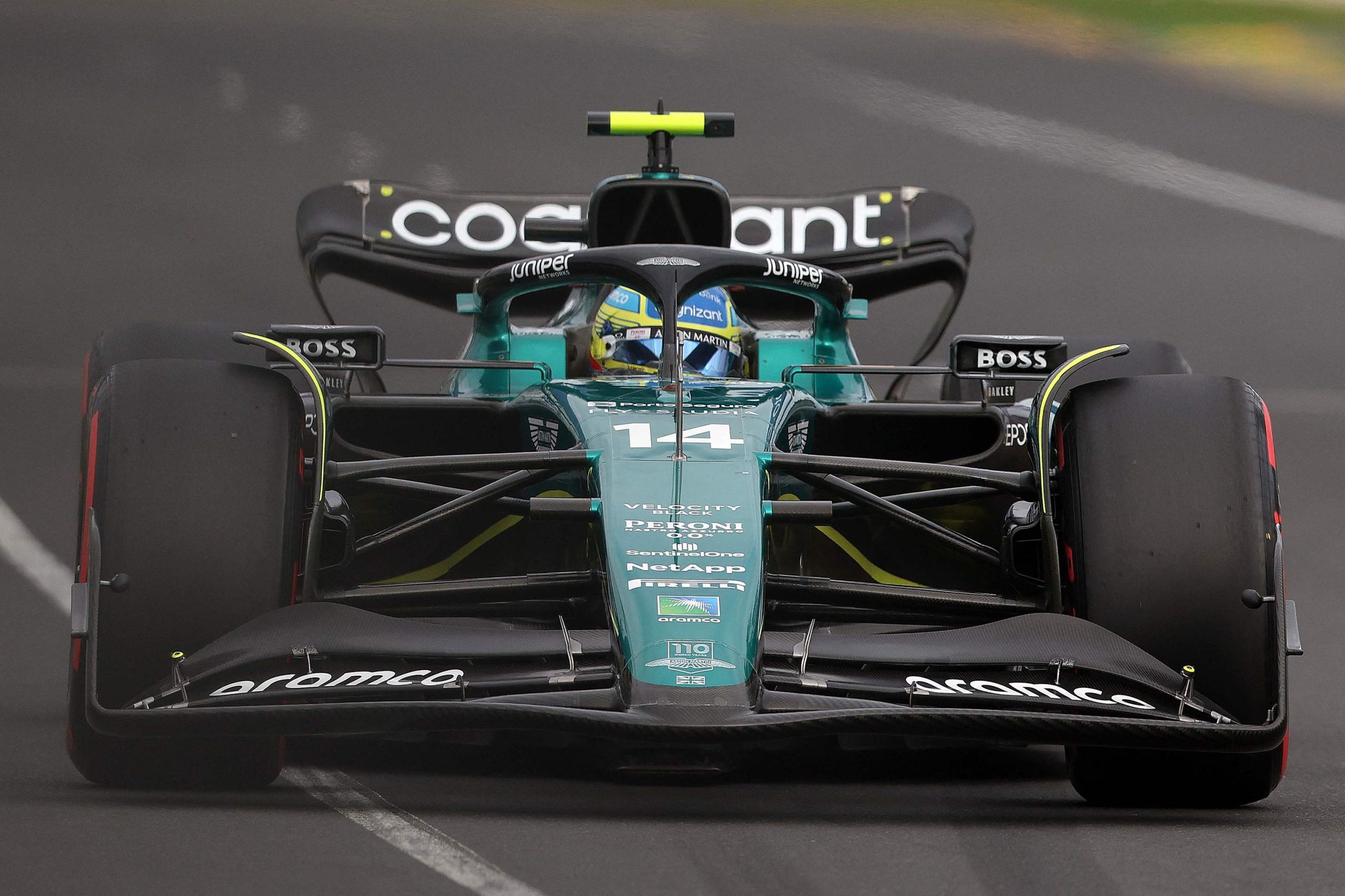 Los Mercedes resucitan y amenazan el podio de Alonso en Australia: "Si hay una masacre aprovecharé"