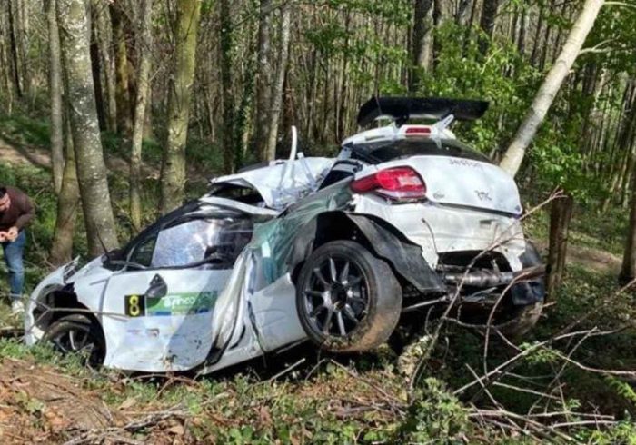 Mueren en un accidente piloto y copiloto en el Rally Villa de Tineo