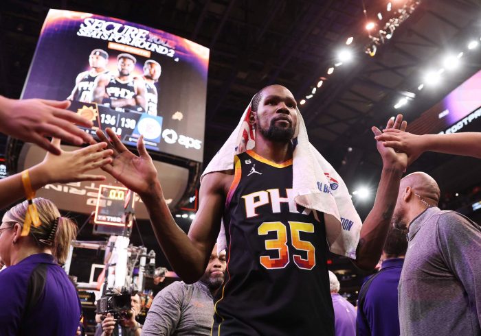 Otro recital de Jokic y la explosividad de Booker y Durant citan a Nuggets y Suns en las semifinales del Oeste