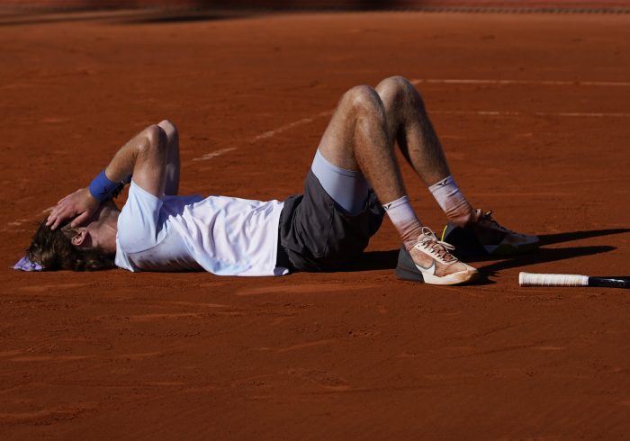 Rublev hace valer su experiencia y reacciona ante Rune para ganar su primer Masters 1000