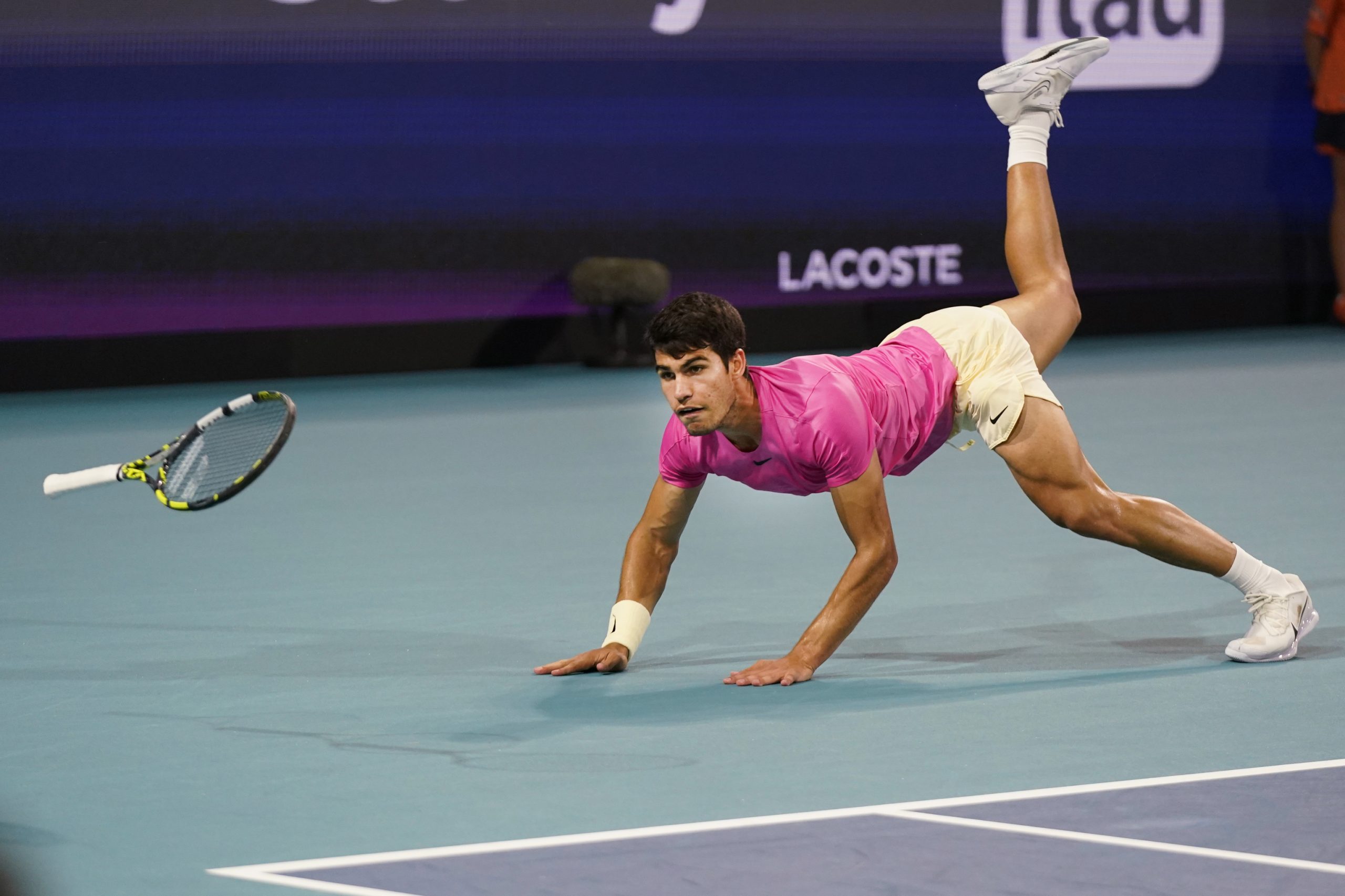 Sinner termina con la racha de Alcaraz y jugará ante Medvedev la final del Masters 1000 de Miami