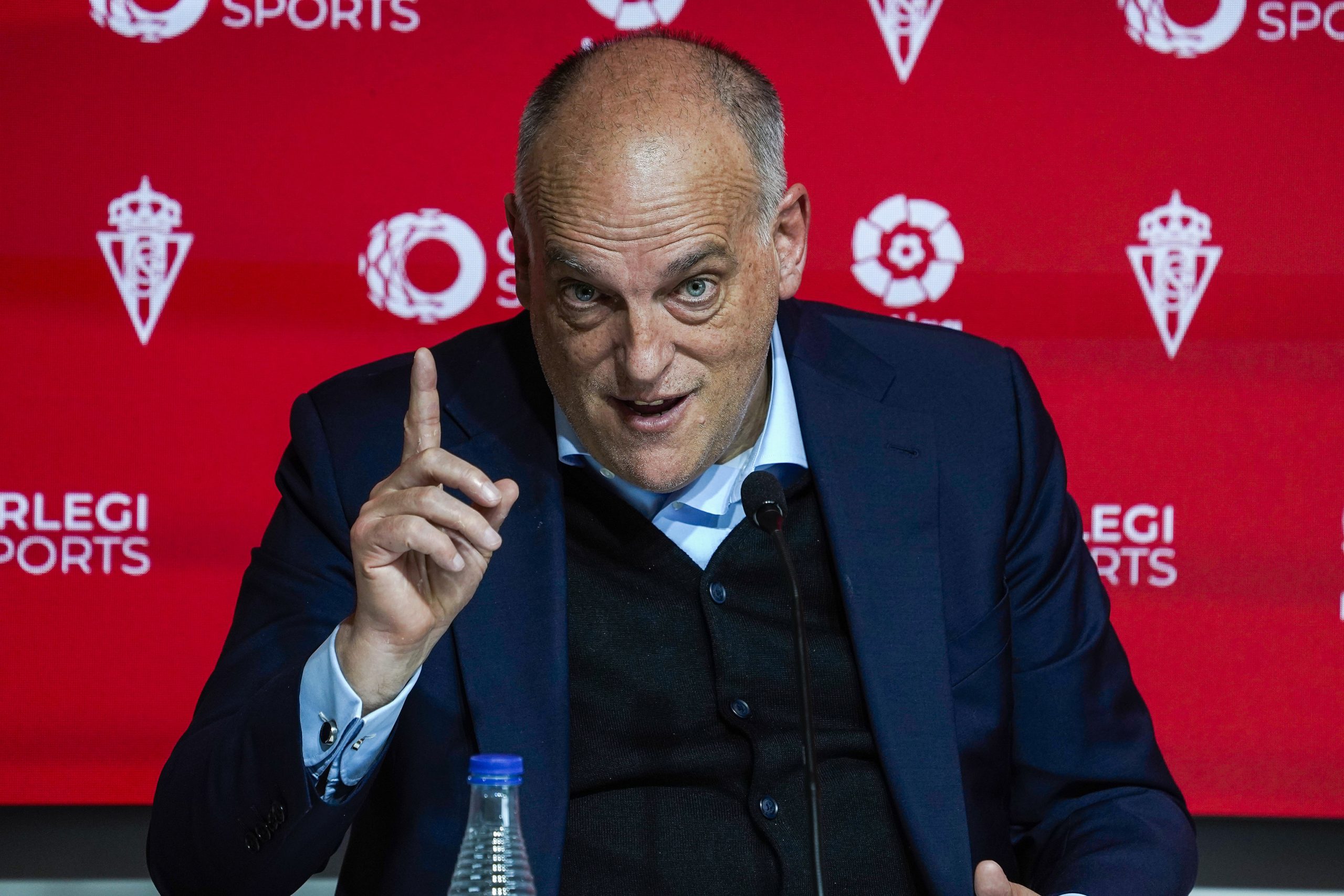 Tebas insiste en la modificación del sistema arbitral:  "Hay que hacer una profunda reflexión"