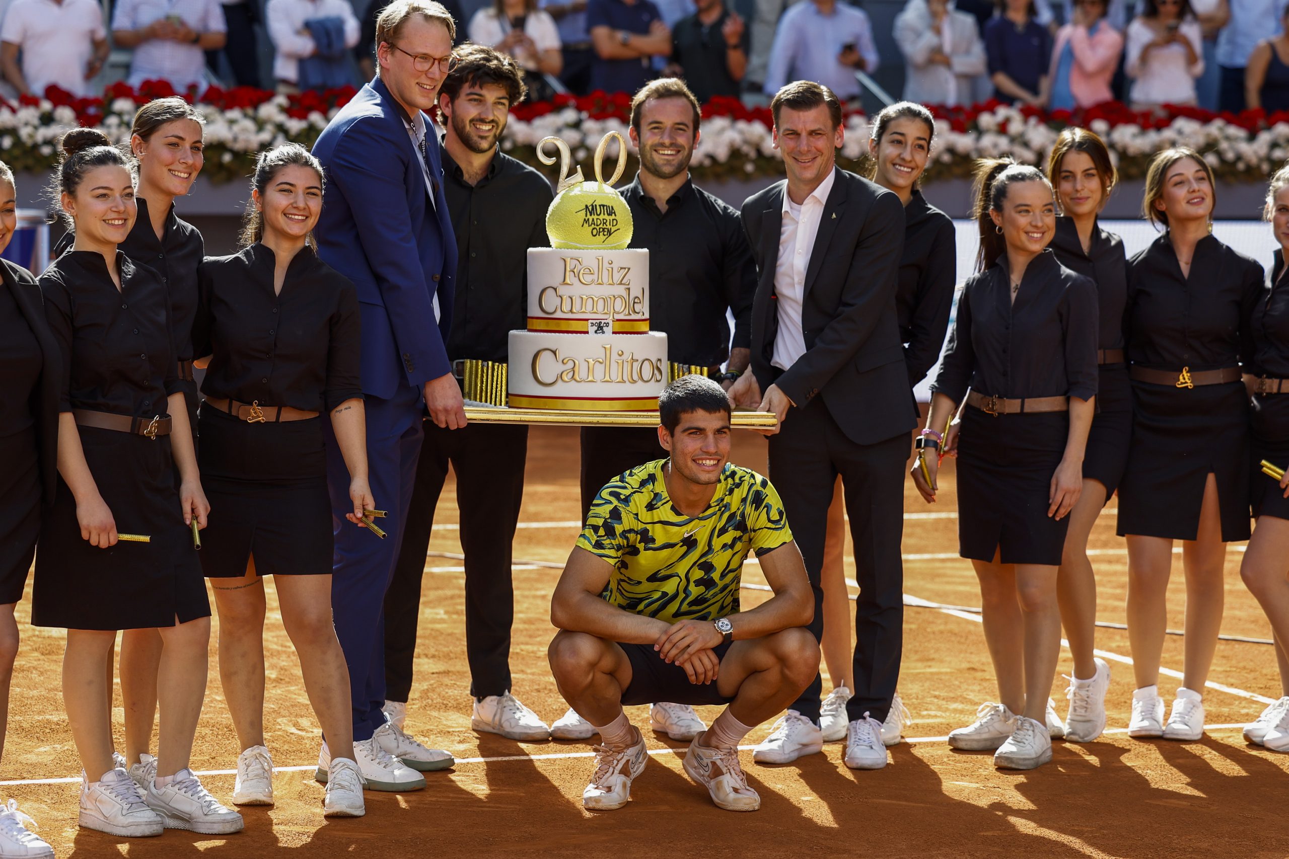 Alcaraz celebra su vigésimo cumpleaños venciendo a Coric para alcanzar la cuarta final del año